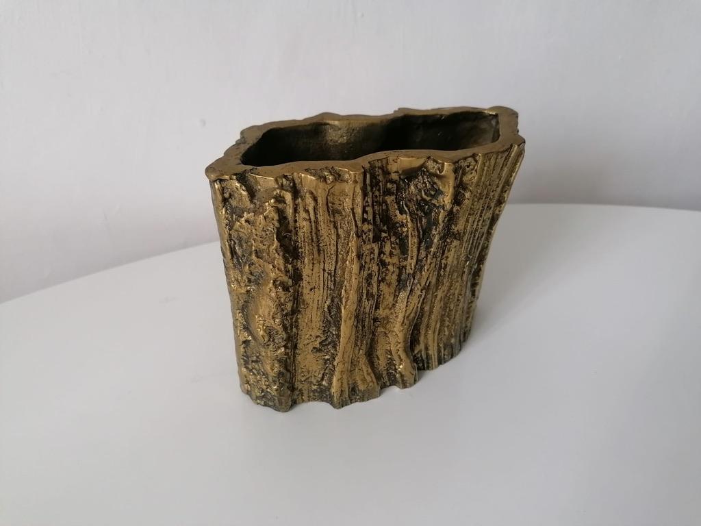 Fine XX secolo Vaso in bronzo degli anni '70 in vendita
