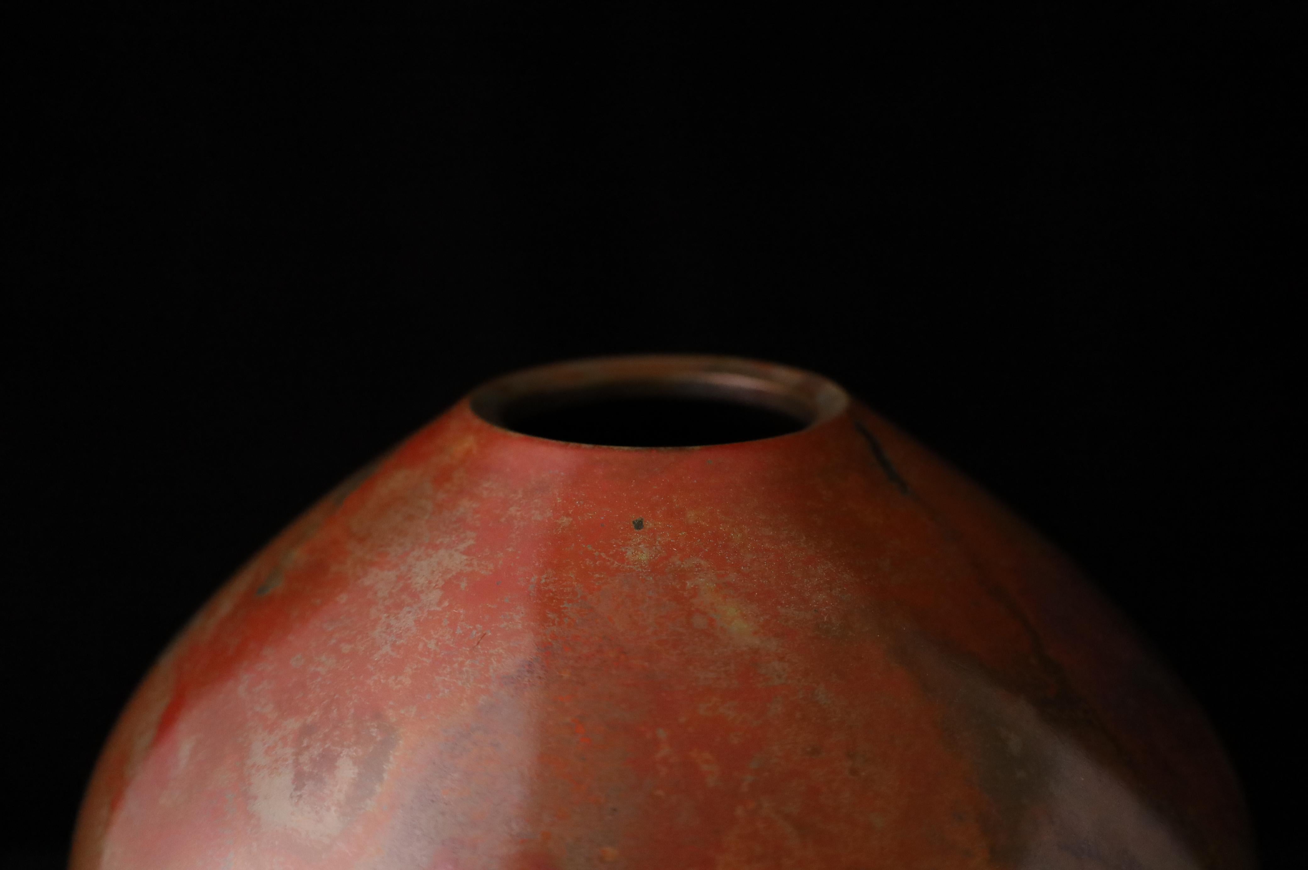 Vaso in bronzo con patina Shakudo di Takahashi Keiten, tesoro nazionale vivente in vendita 9