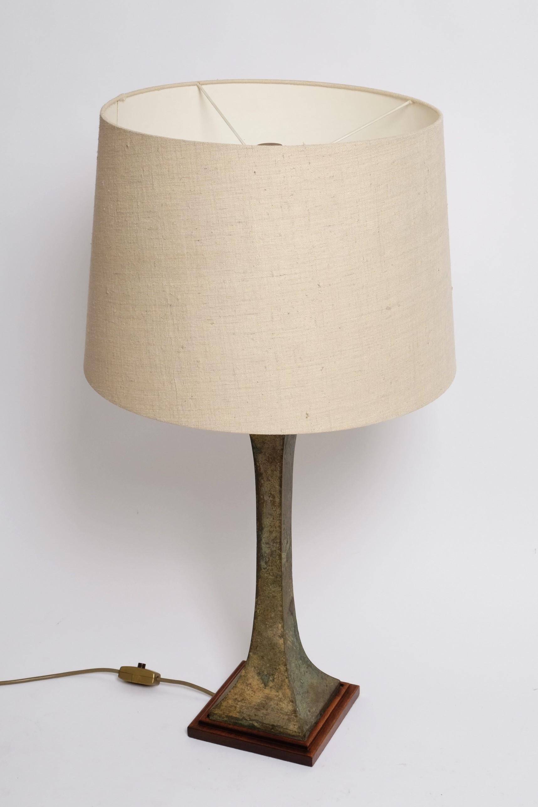 Mid-20th Century Bronze Verdigris Table Lamp by Stewart Ross James for Hansen Lighting, 1960s For Sale