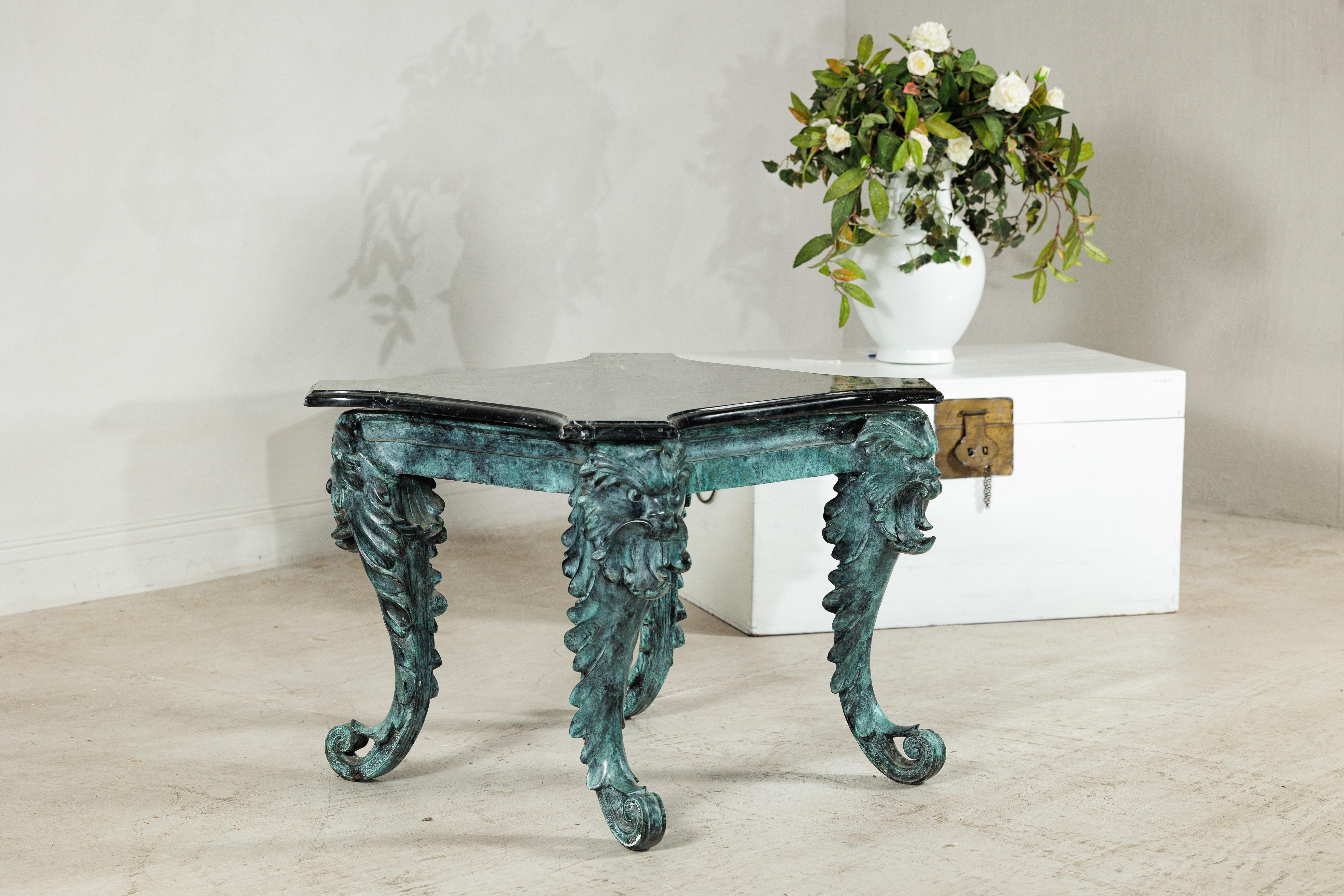 Bronze Verdigris Table with Black Marble Top and Sculptural Mask Legs en vente 4