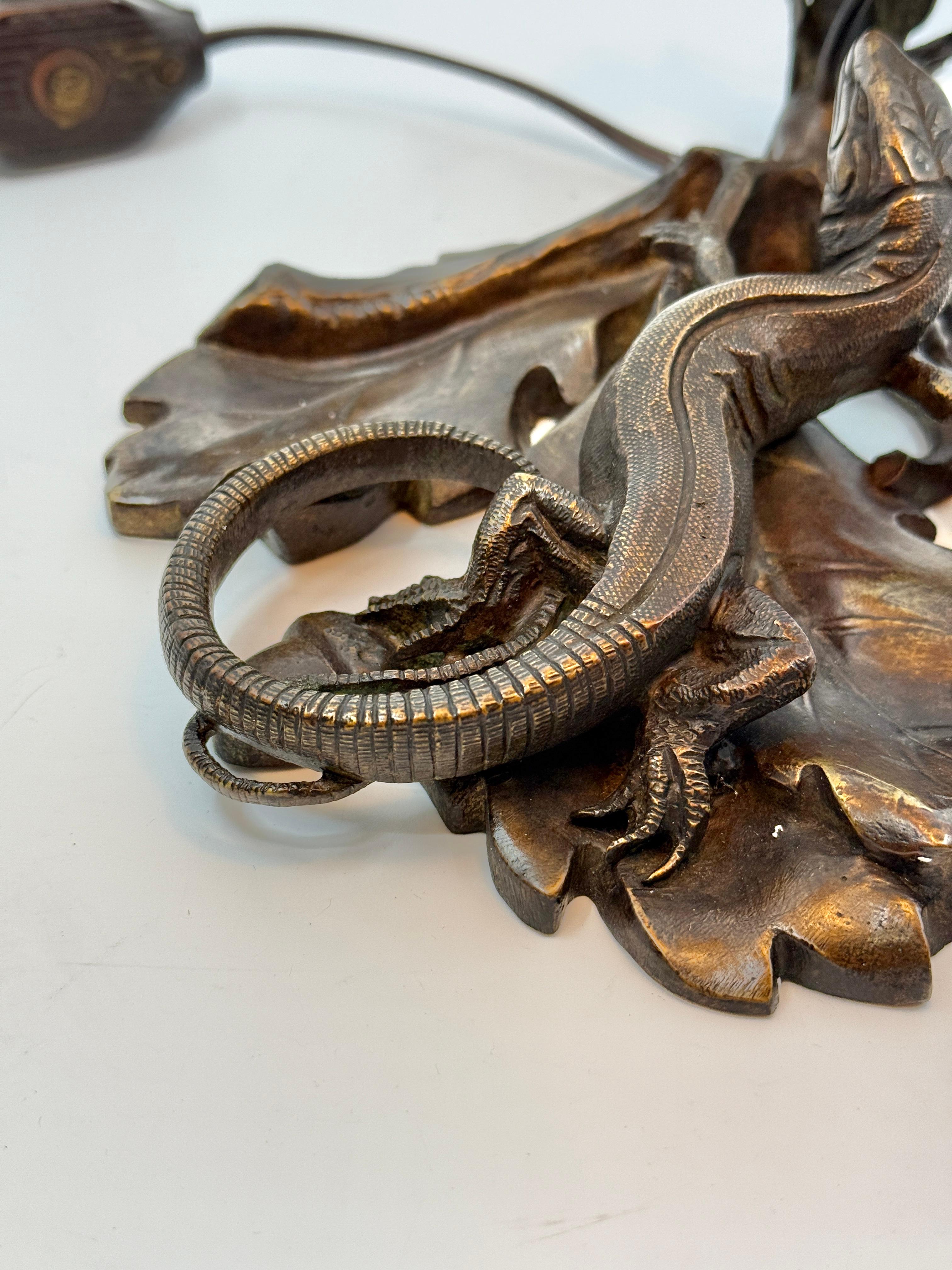 Bronze Victorian Aesthetic Movement Lizard & Acorn Motif Lamp Signed A.R. For Sale 14