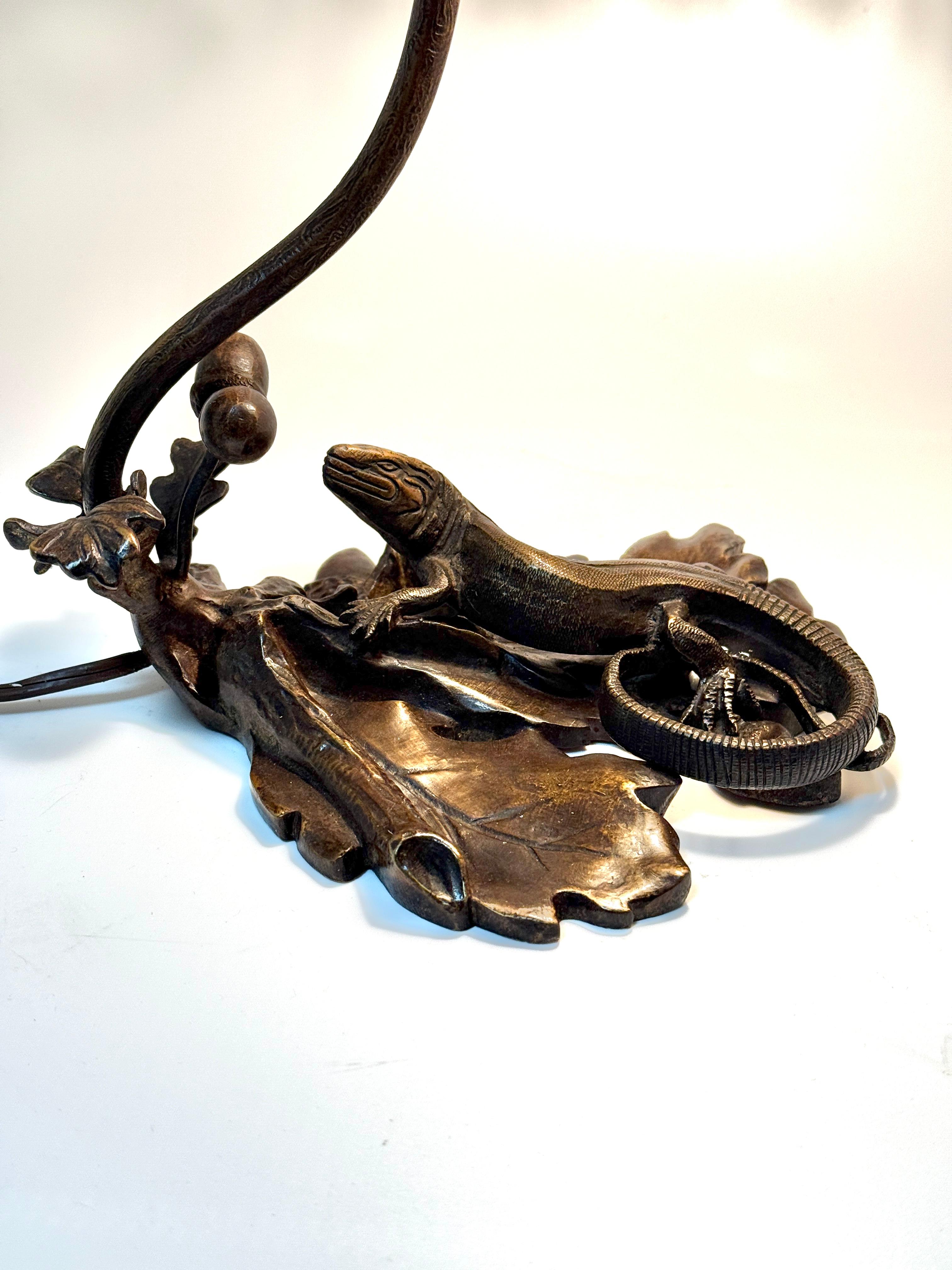 Bronze Victorian Aesthetic Movement Lizard & Acorn Motif Lamp Signed A.R. In Good Condition For Sale In Palm Springs, CA