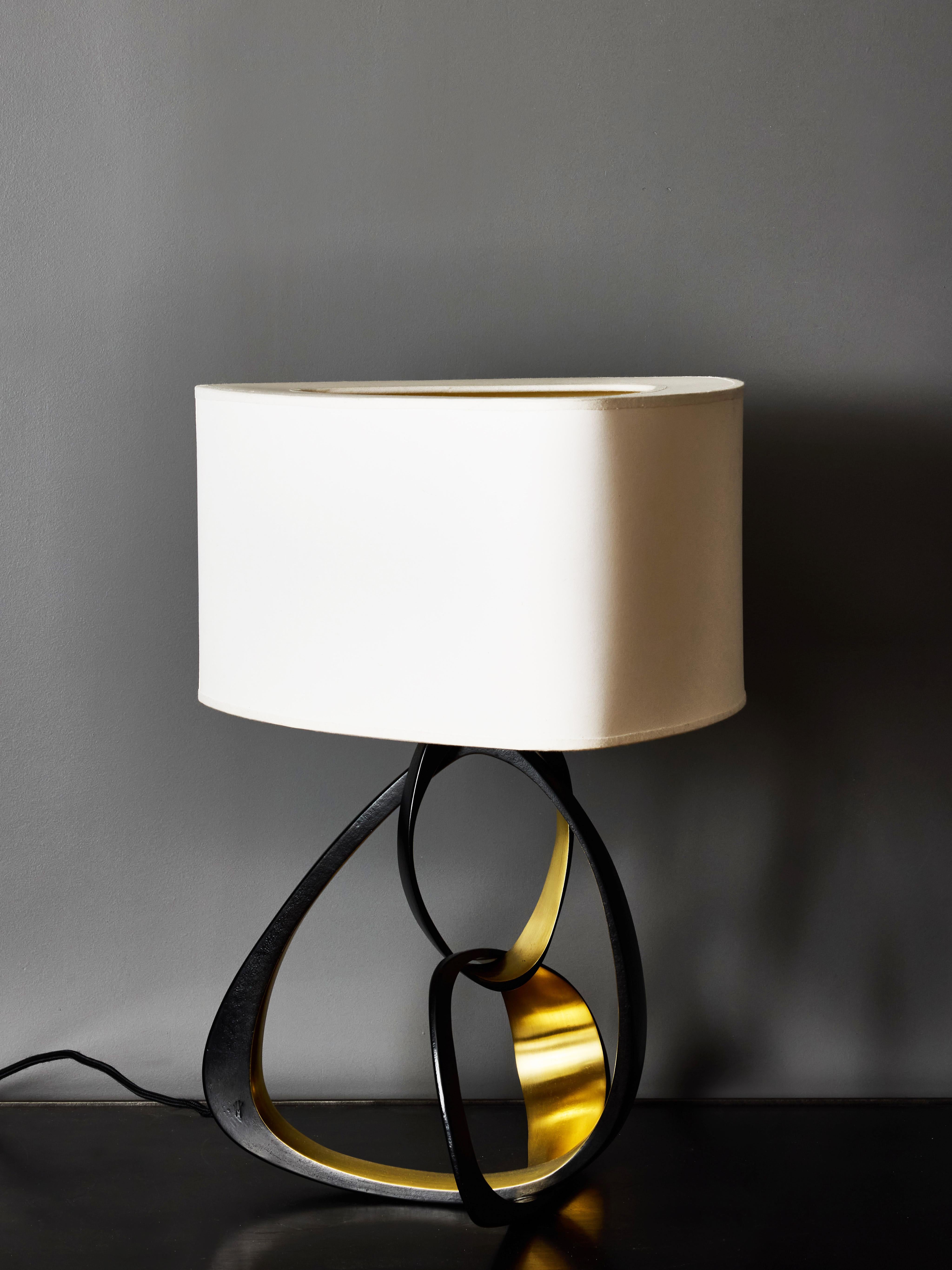 Français Lampe de table Vollubile PM en bronze par Hervé Van Der Straeten en vente