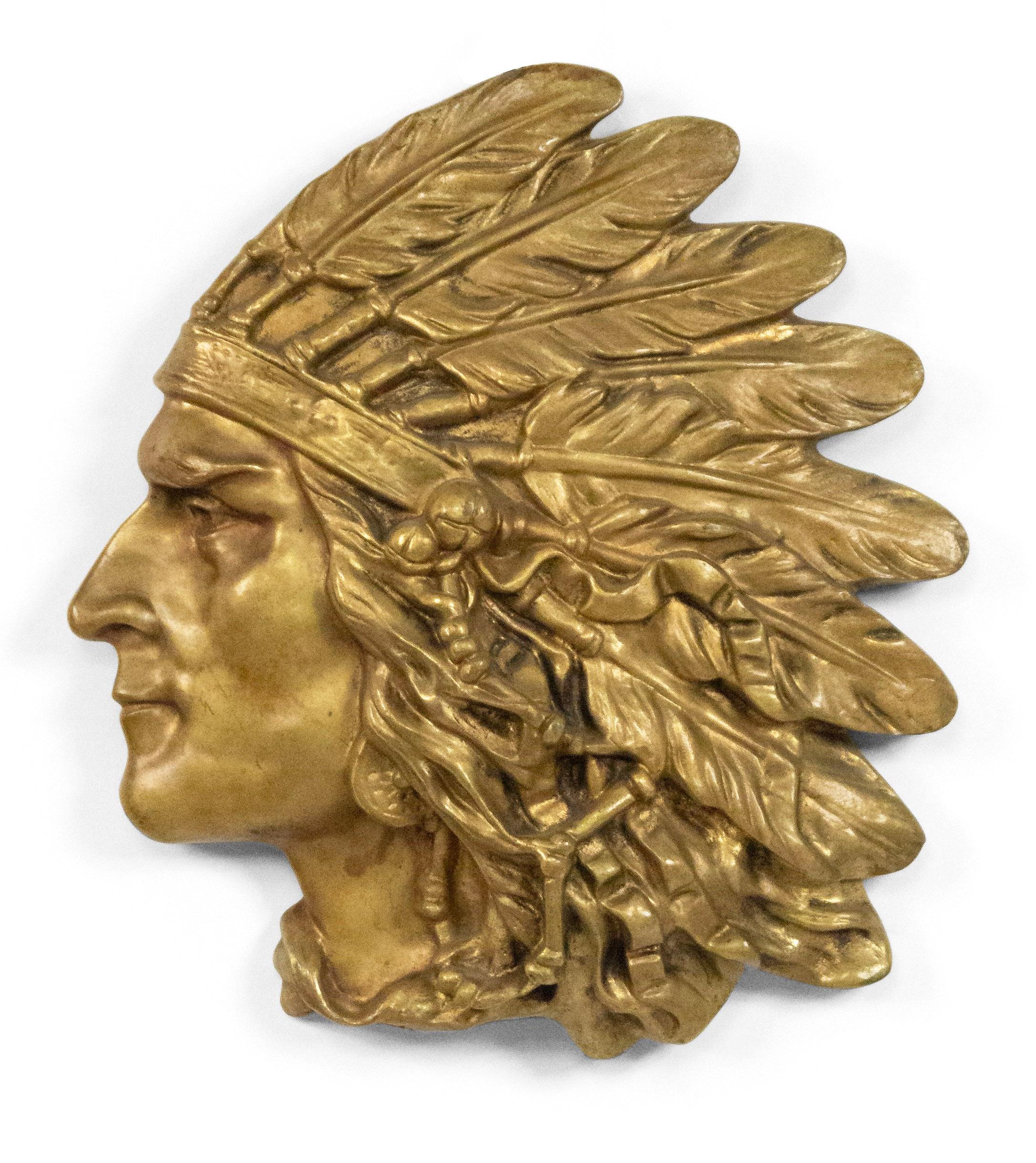 Bronze Plaque murale tête d'indien en bronze américain en vente