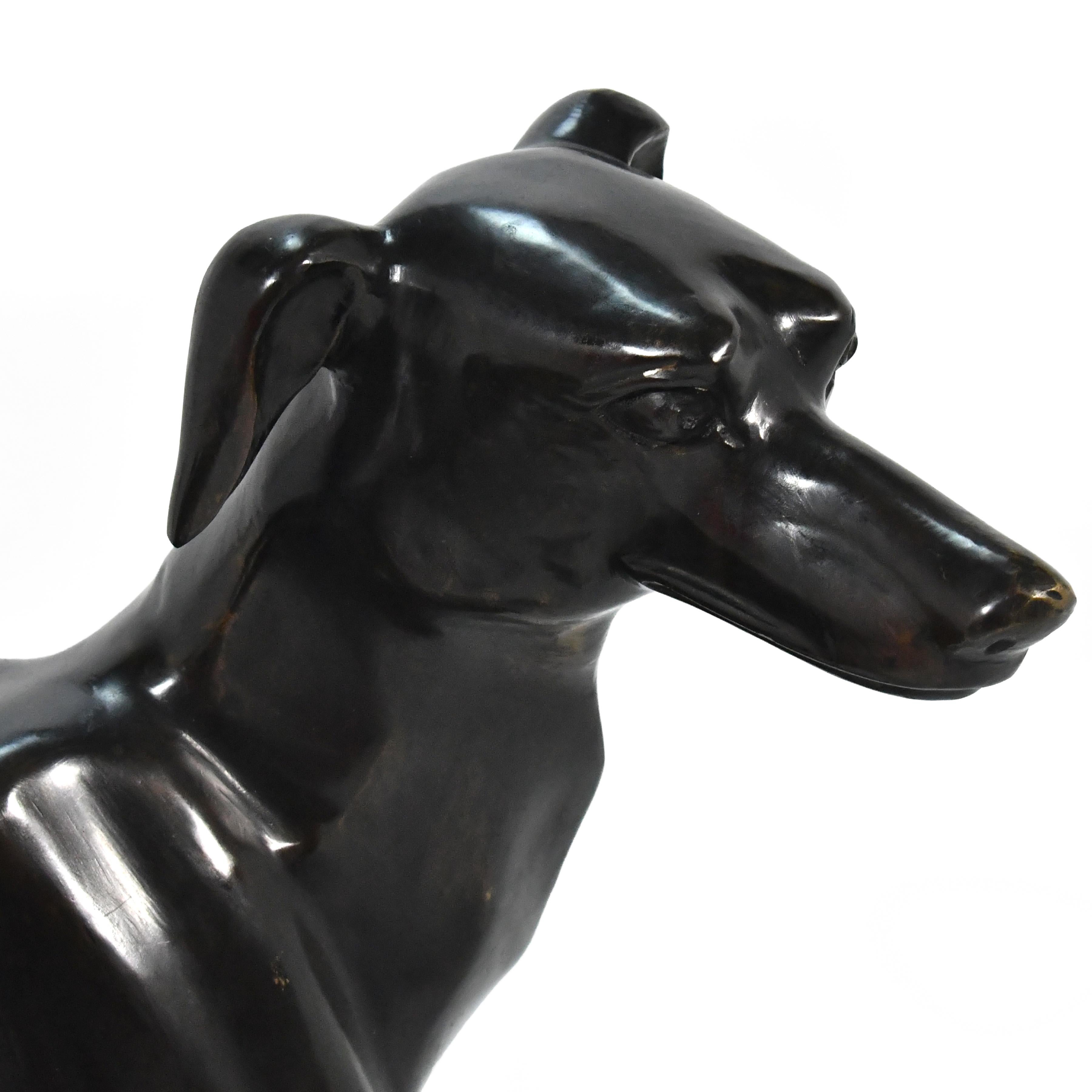 Sculpture de chien Whippet ou Greyhound en bronze en vente 3