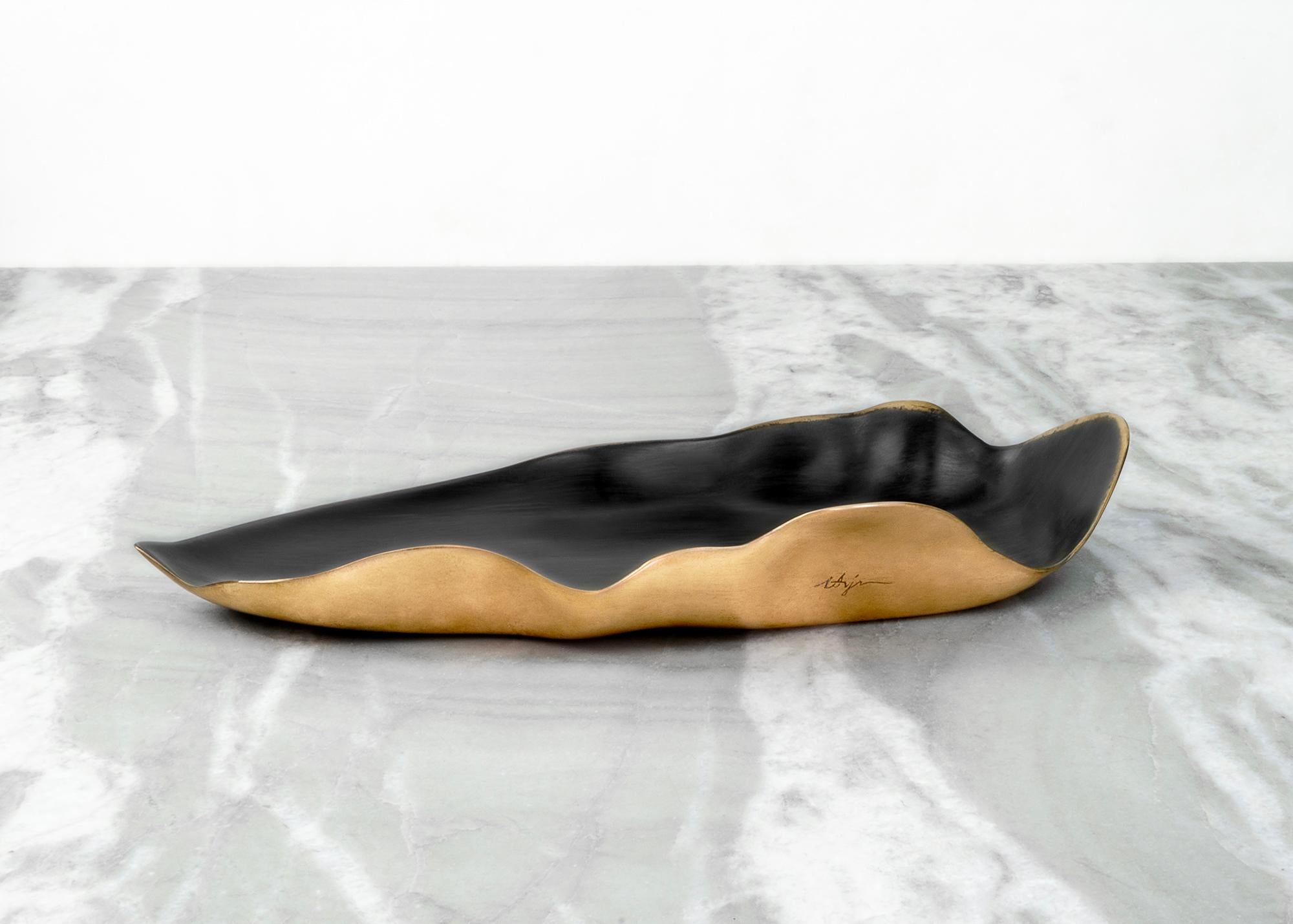 Bronze mit schwarzer Patina Mini Organic Leaf Platter im Angebot 3