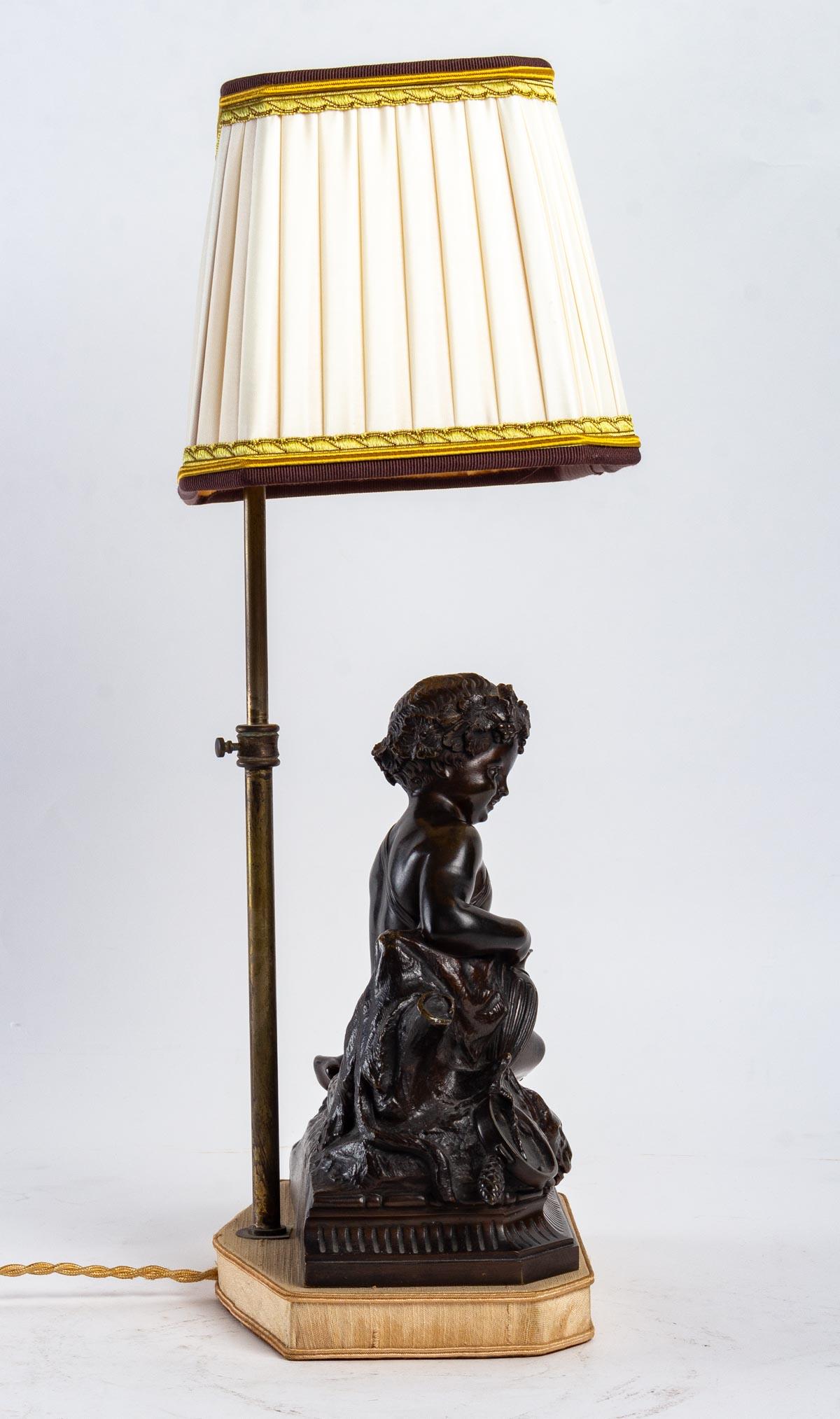Bronze with brown patina from the 19th century, mounted as a lamp, Napoleon III period
Measures: H: 44 cm, W: 32 cm, D: 17 cm.