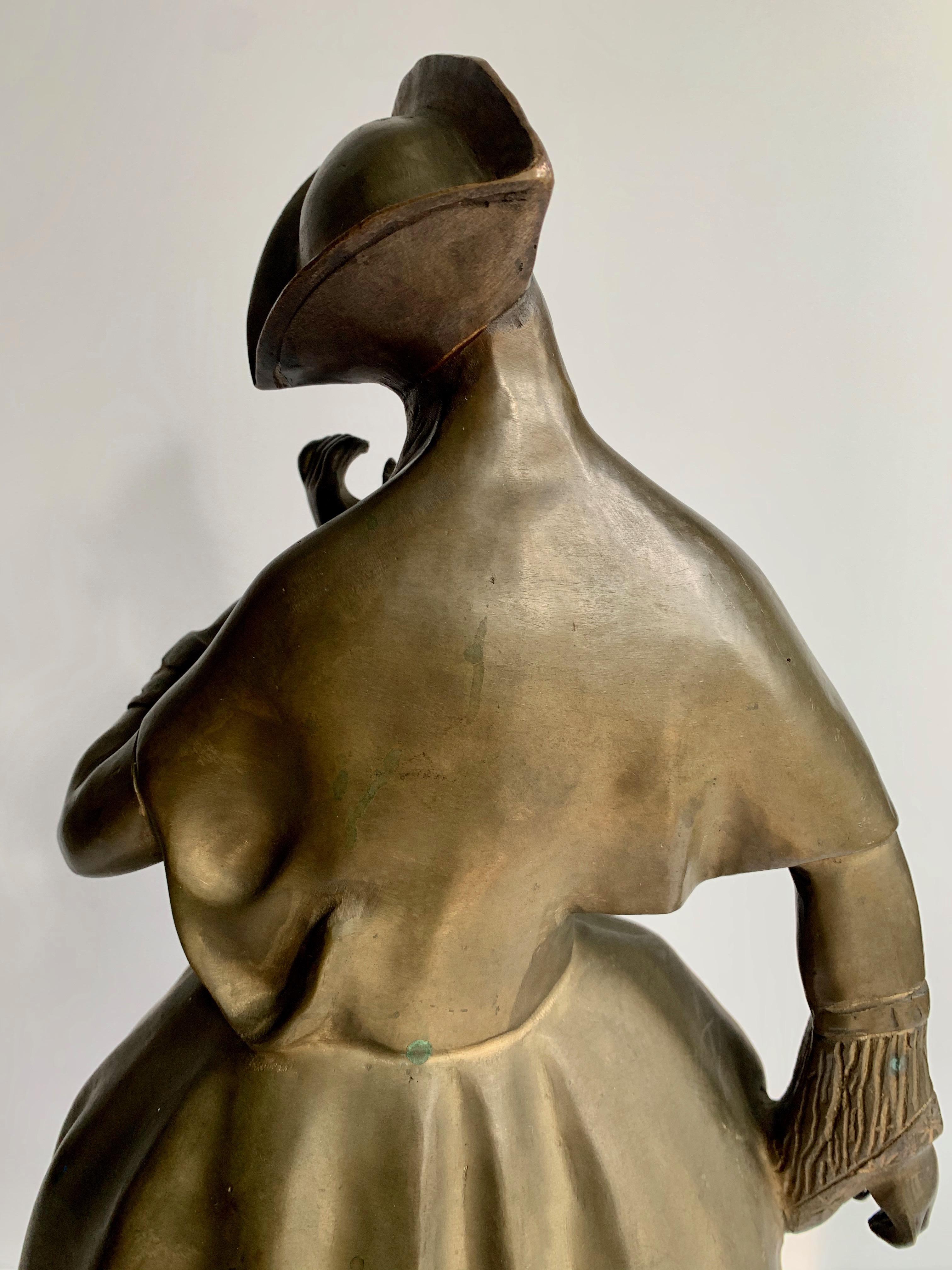 Bronze-Frauenskulptur-Buchstütze aus Bronze im Angebot 4