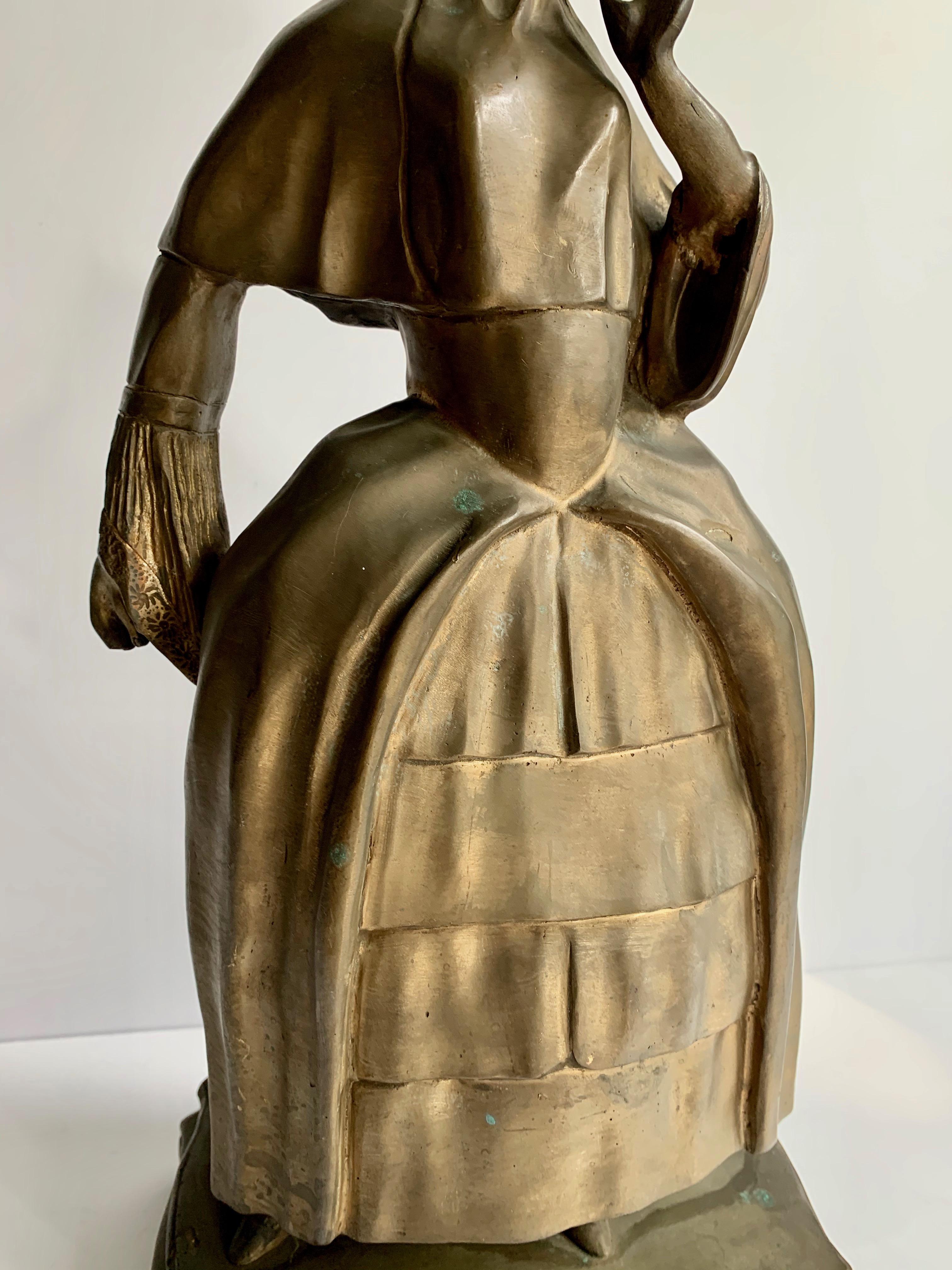 Bronze-Frauenskulptur-Buchstütze aus Bronze (Französisch) im Angebot