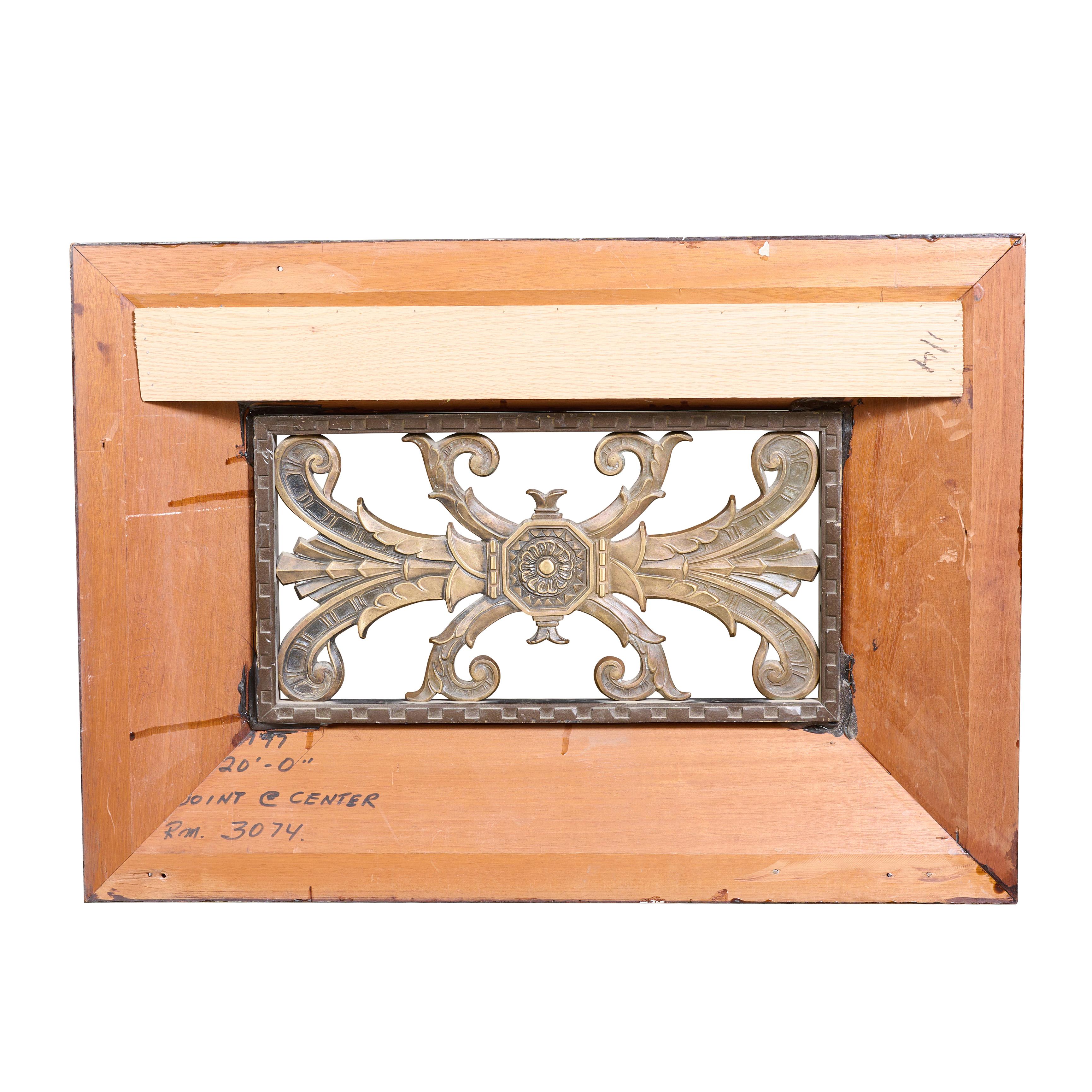 Bronze- und Holzgitter aus dem Intercontinental Hotel, Chicago (amerikanisch) im Angebot