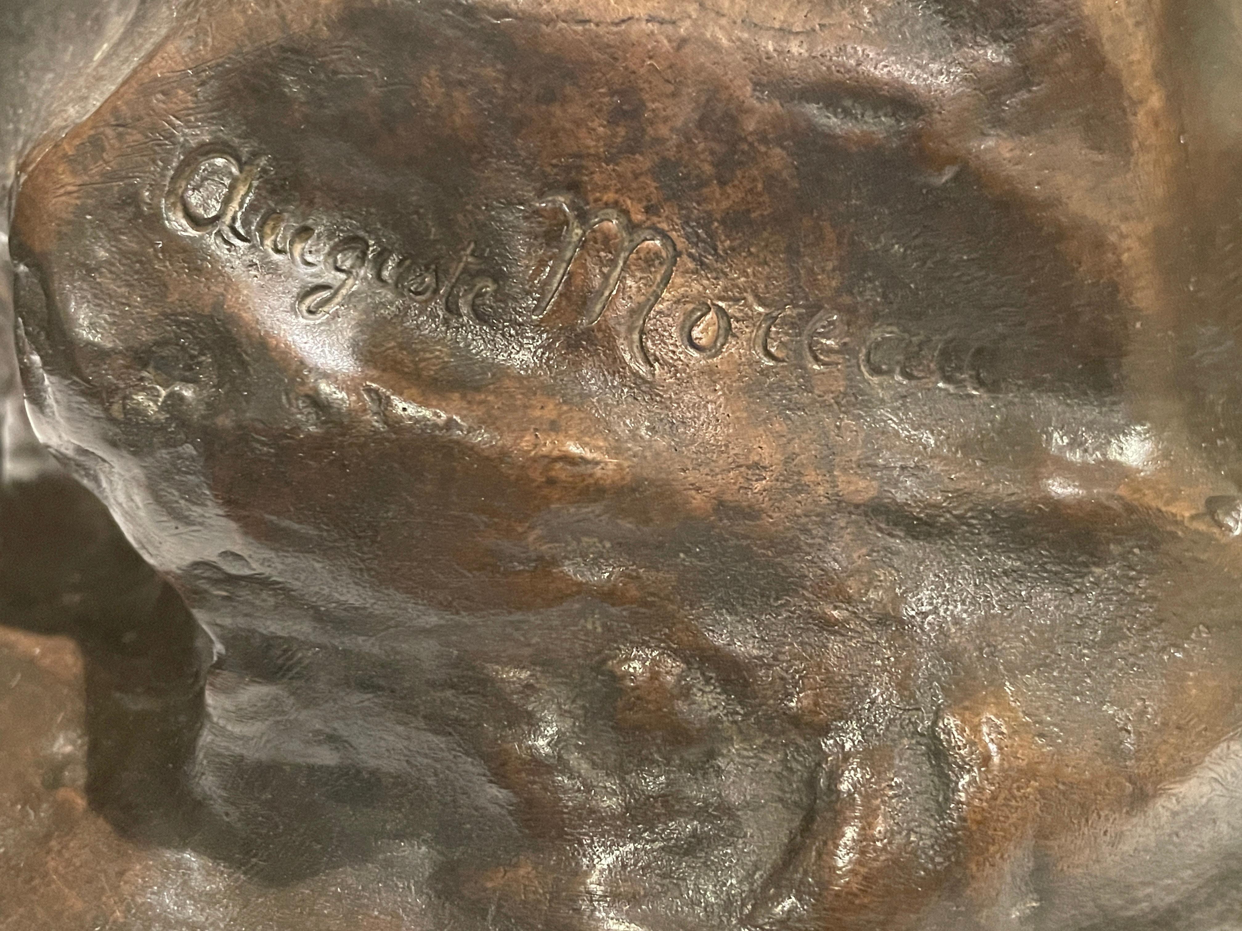 Giovane ragazza in bronzo con libro e rosa 