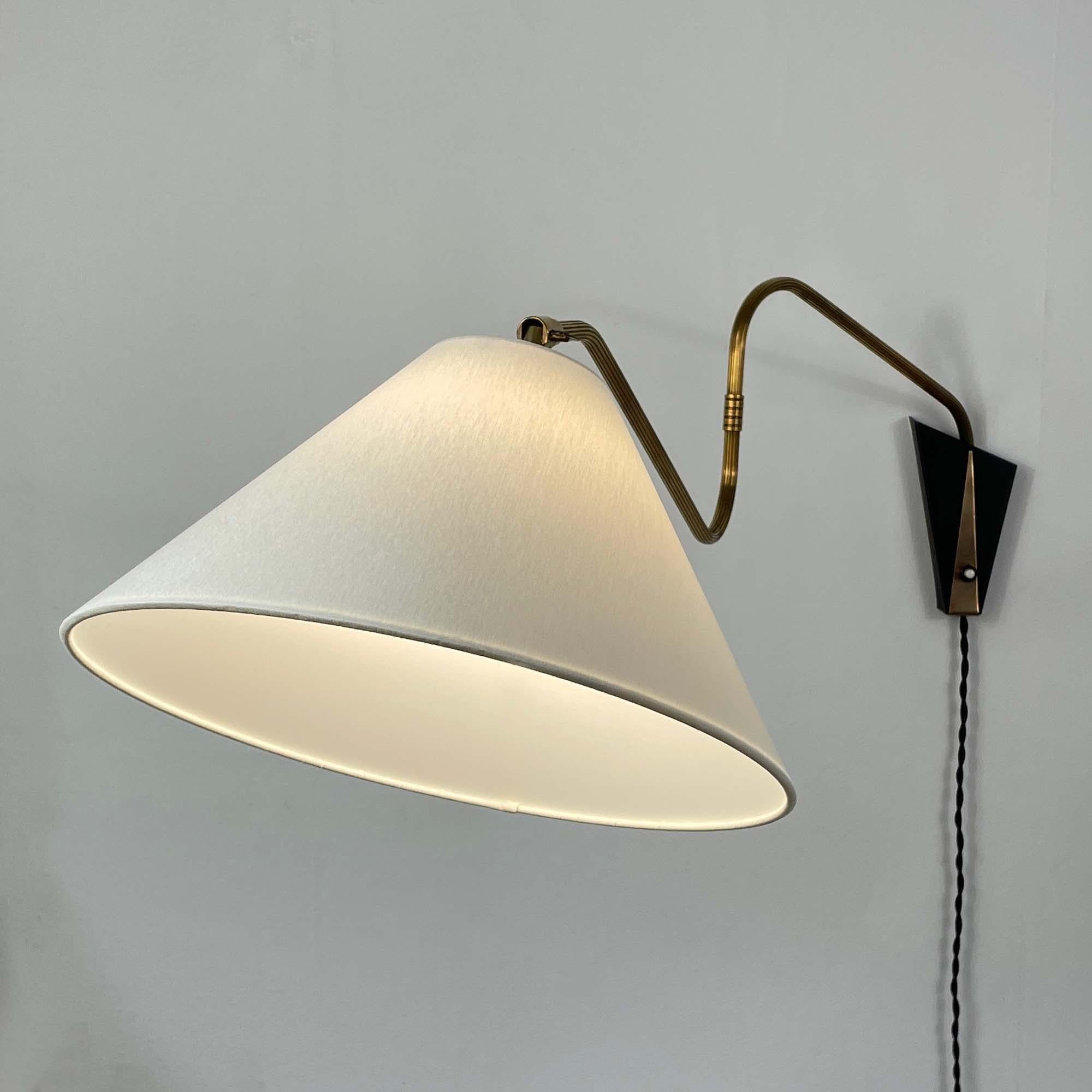 Bronzed Brass Articulating and Extendable Wall Light by Cosack, 1950s 9
