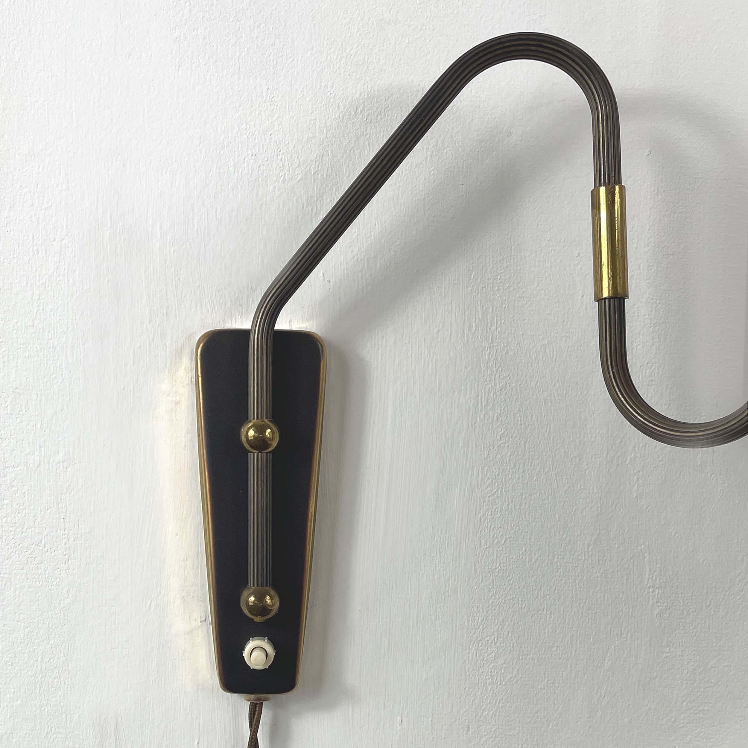 Aplique articulado y extensible de latón bronceado by Cosack, Años 50 en venta 2