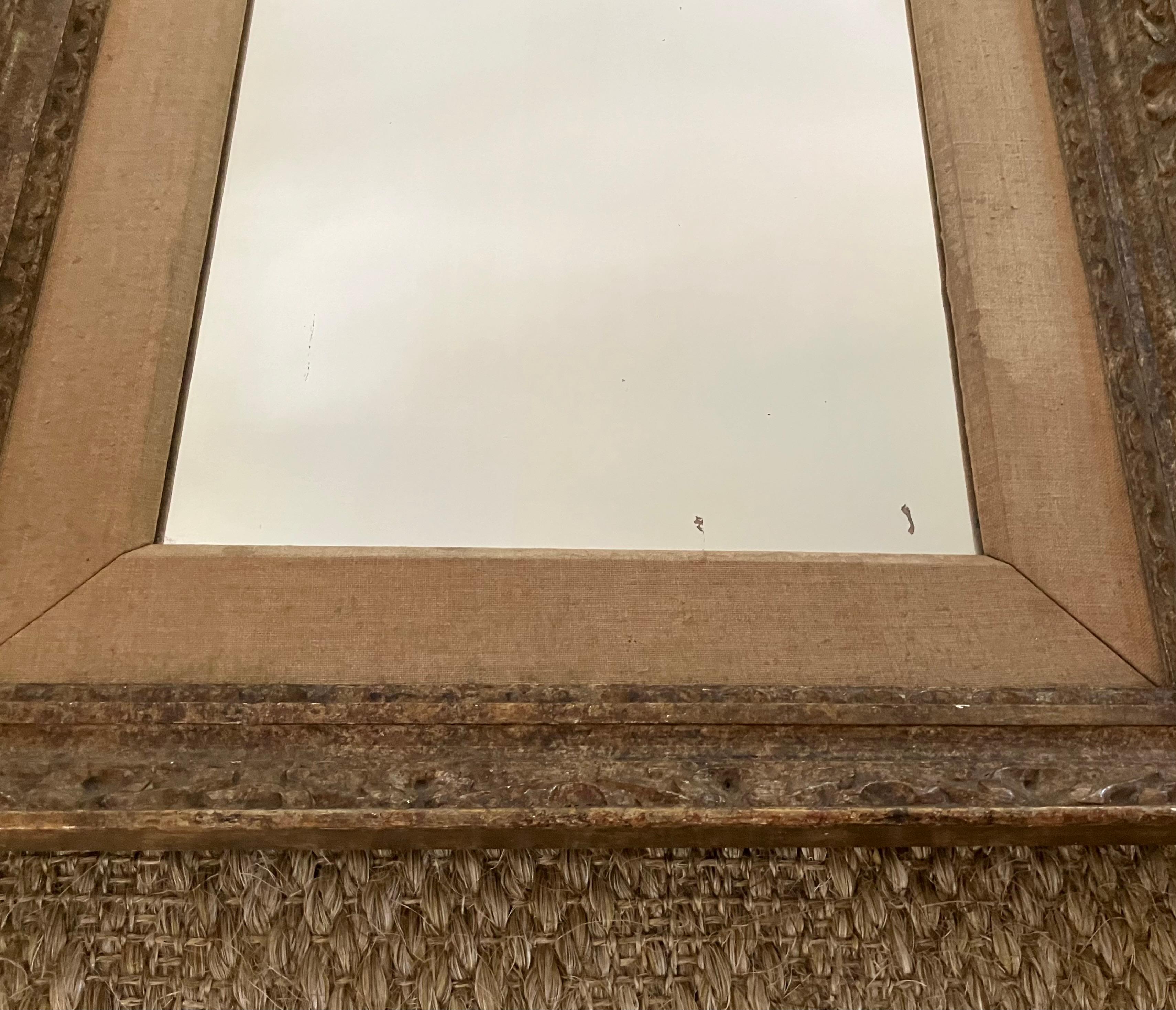 Américain Miroir en bois sculpté bronzé en vente
