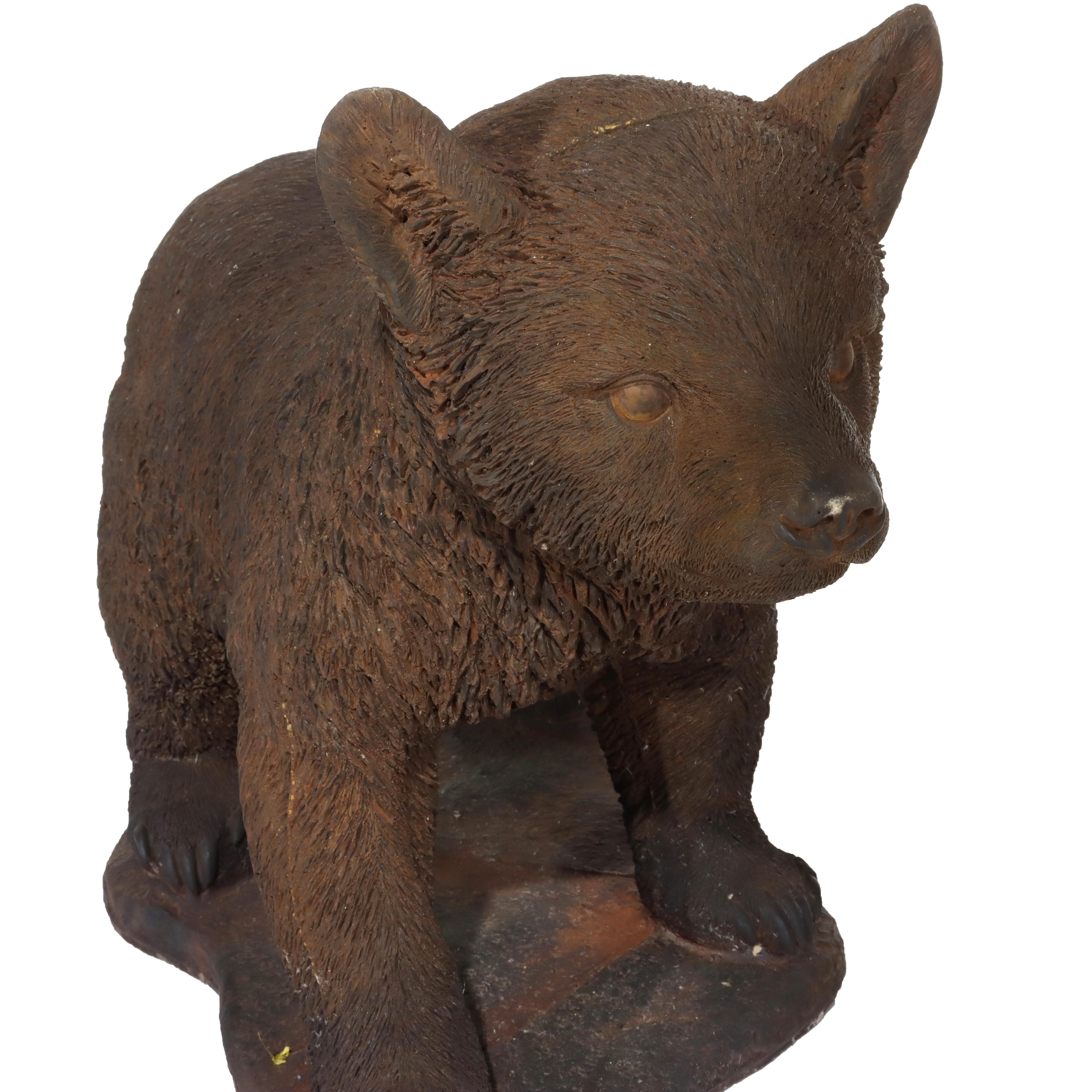 Pietra Scultura da giardino a forma di cucciolo d'orso in pietra fusa bronzata del XX secolo in vendita