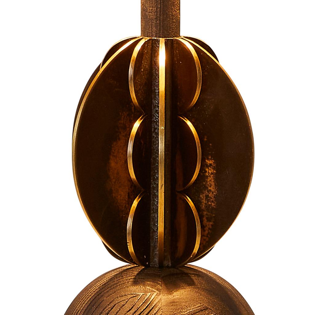 XXIe siècle et contemporain Silhouette de Gills en bronze, acier bronzé, chêne ébénisé et raphia en vente