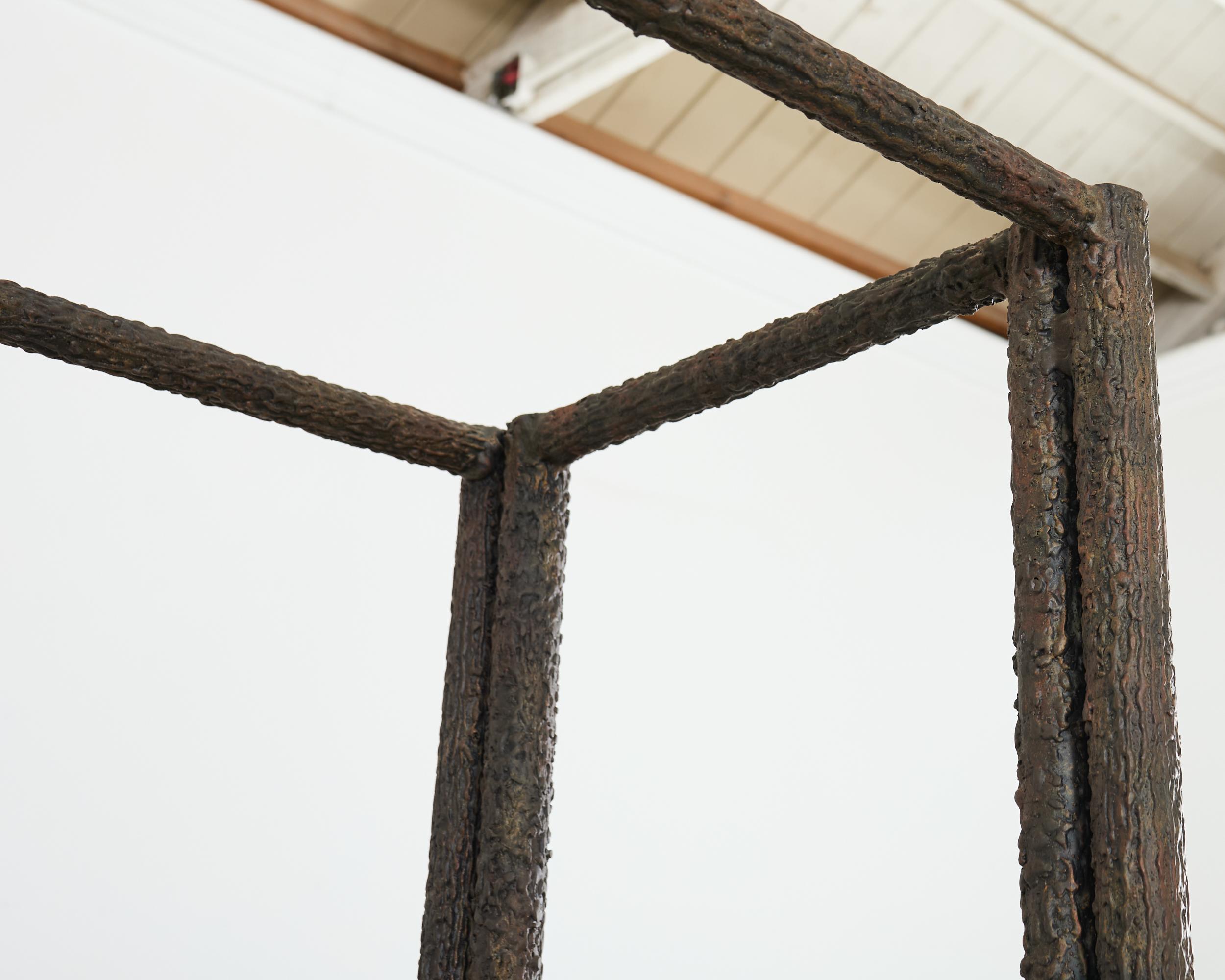 Etagère en fer bronzé Faux Bois à six étagères en vente 4