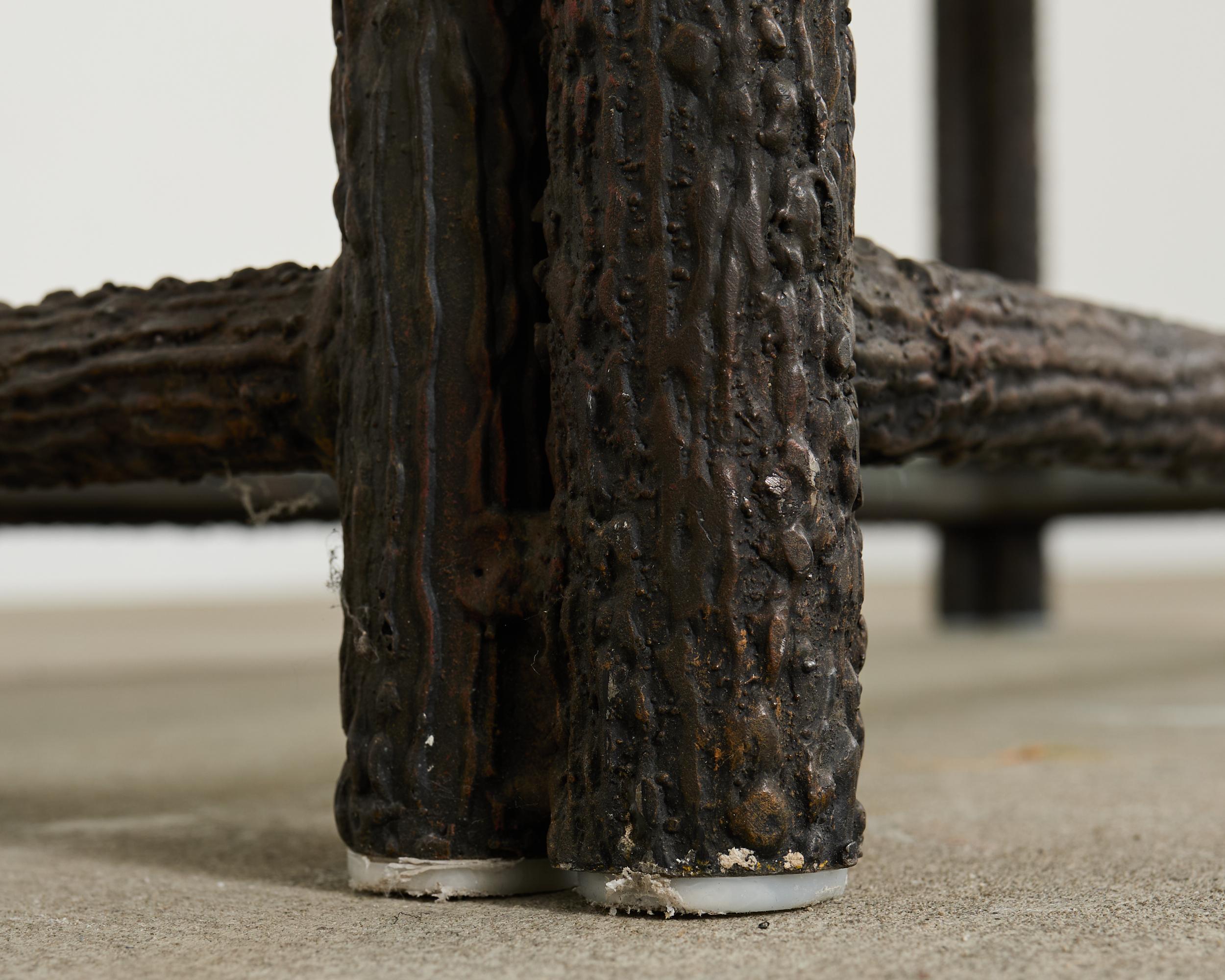 Etagère en fer bronzé Faux Bois à six étagères en vente 7