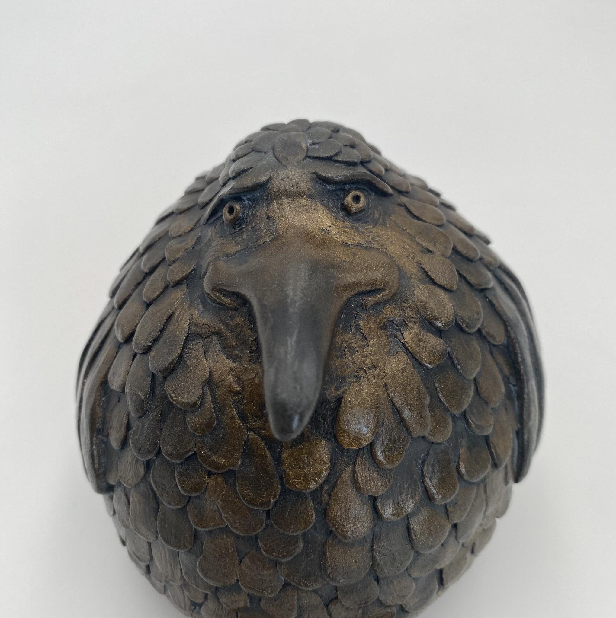 Bronze-Jailbird-Skulptur eines Vogels aus Harz, 1982 (amerikanisch) im Angebot