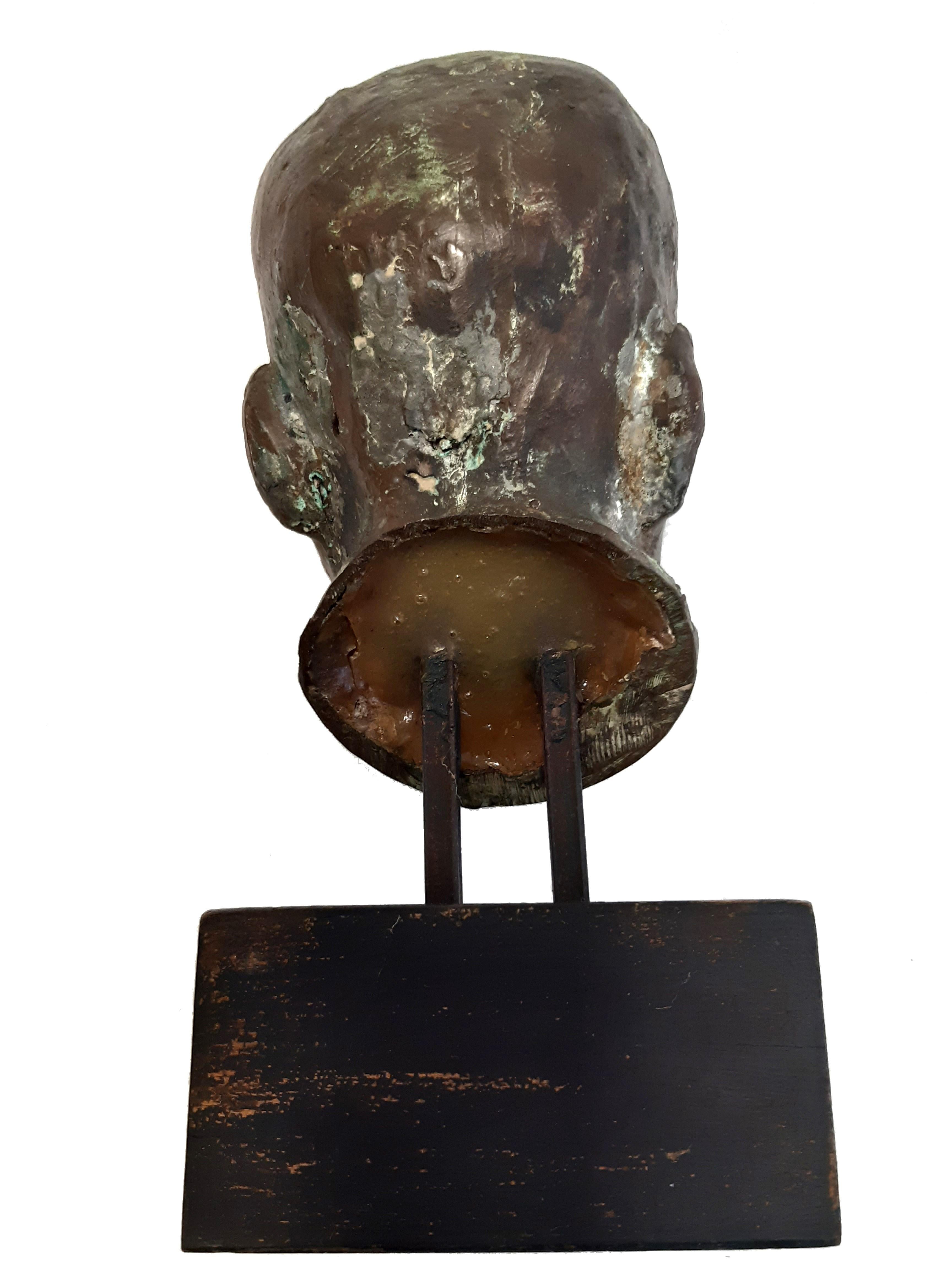 Bronzekopf eines Kleinkindes For Sale 2