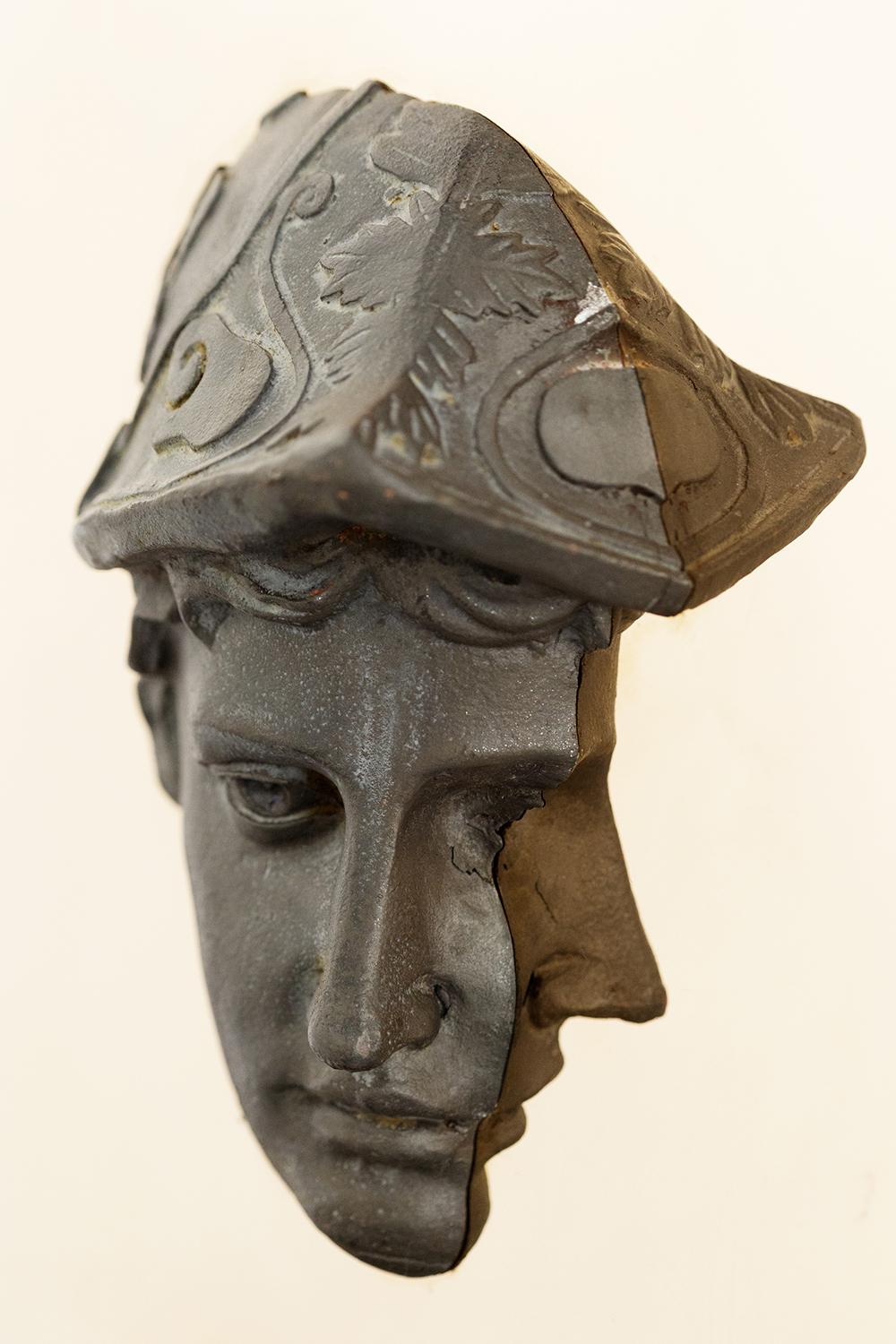 Periodo contemporaneo Bronzo su scultura d'epoca (bust) della serie Boolean di Nucleo in vendita