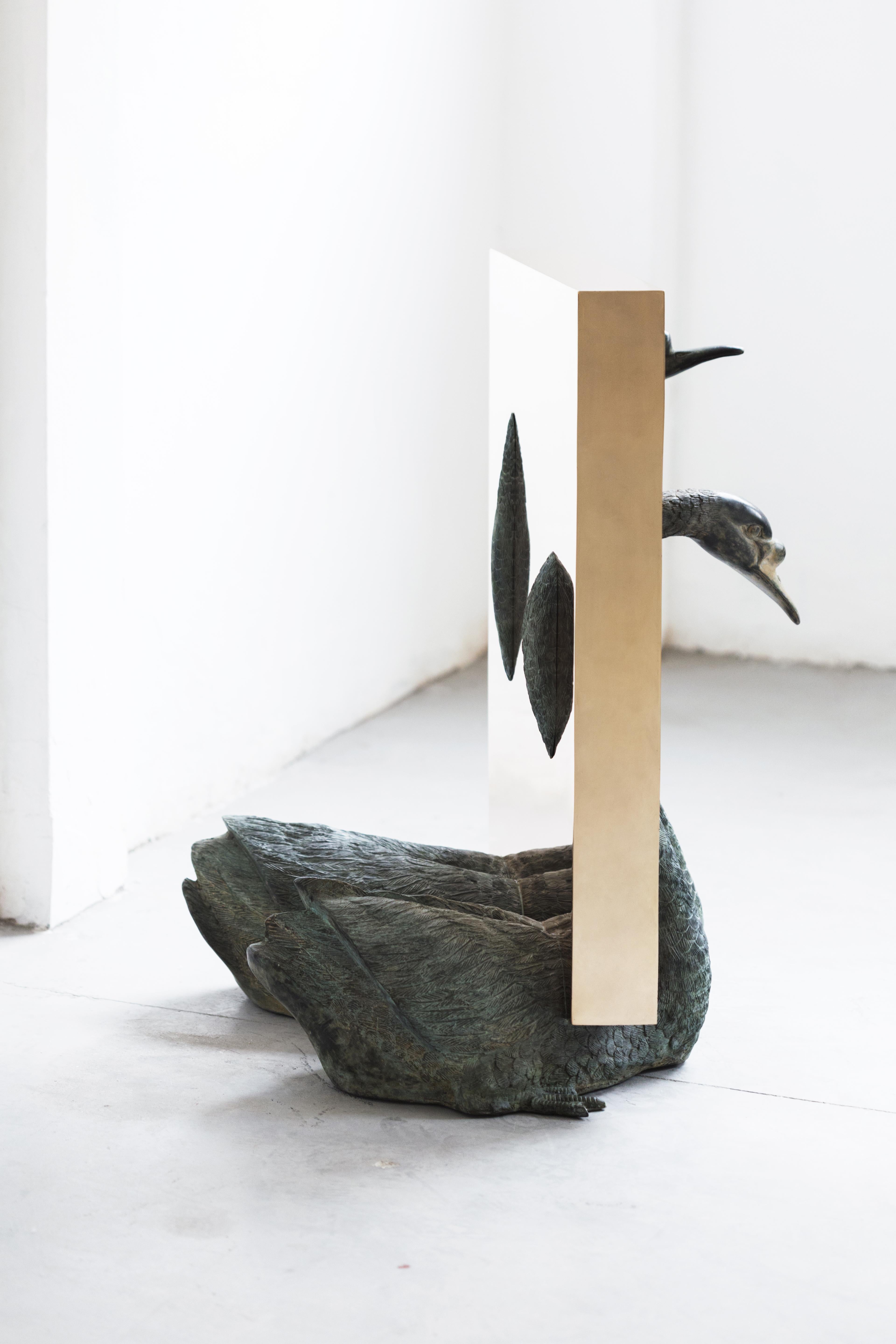 Bronzo su scultura d'epoca (Swan) della serie Boolean di Nucleo in vendita 2
