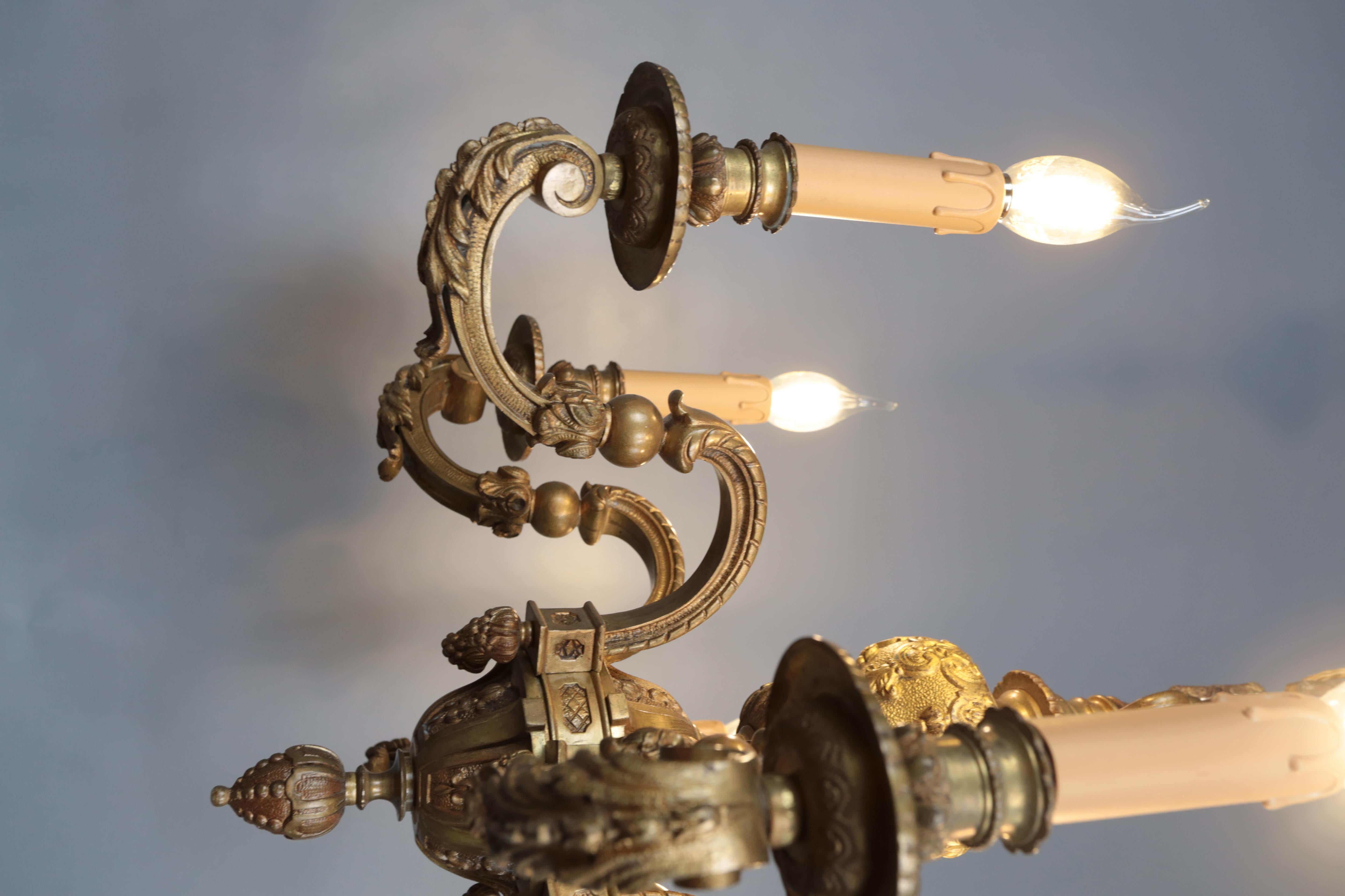 Mazarin-Bronze-Kronleuchter, antiker Kronleuchter im Louis XIV.-Stil des 19. Jahrhunderts.  (Spätes 19. Jahrhundert) im Angebot