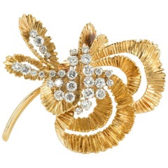 Kutchinsky Diamond Spray Brooch in 18 Carat Textured Gold, London 1968