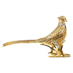 Standing Pheasant Brooch 18 Carat Gold with Ruby & Diamonds, English circa 1965