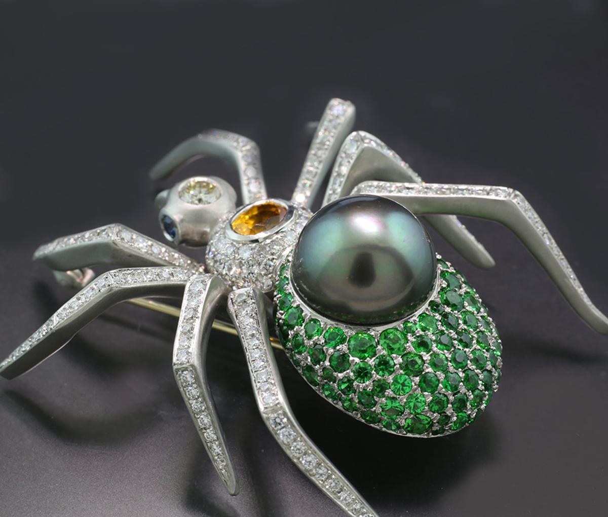 Brilliant Cut Brooch 950-Platinum 80 grams Tahitian Pearl Sapphire Diamond Tsavorite 11.34 ct For Sale