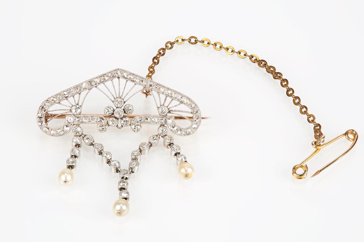 Round Cut Art Nouveau Openwork Brooch with Diamonds & Natural Pearls, English circa 1890 For Sale