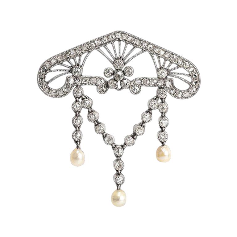 Art Nouveau Openwork Brooch with Diamonds & Natural Pearls, English circa 1890 For Sale
