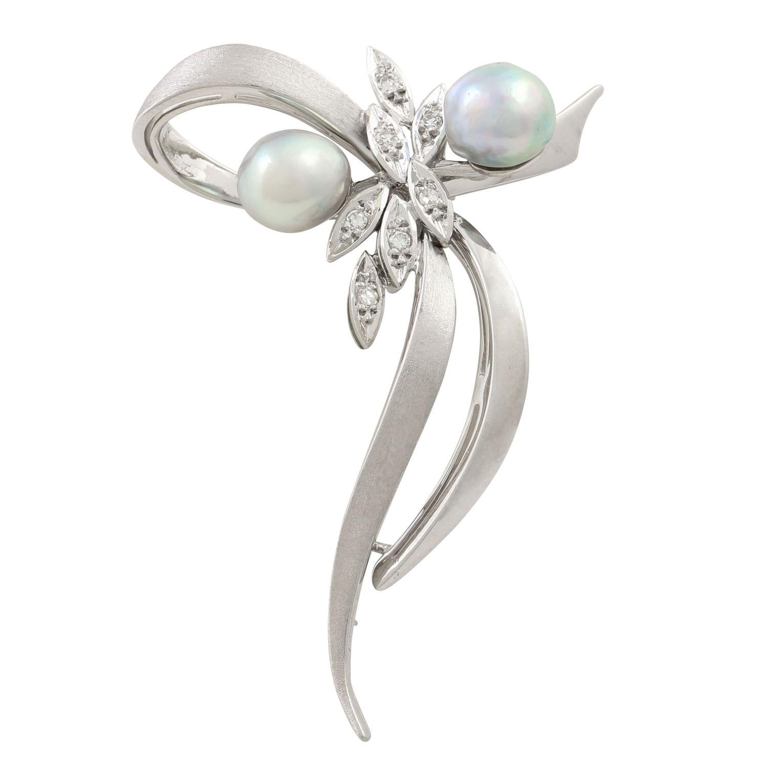 Brooch 
