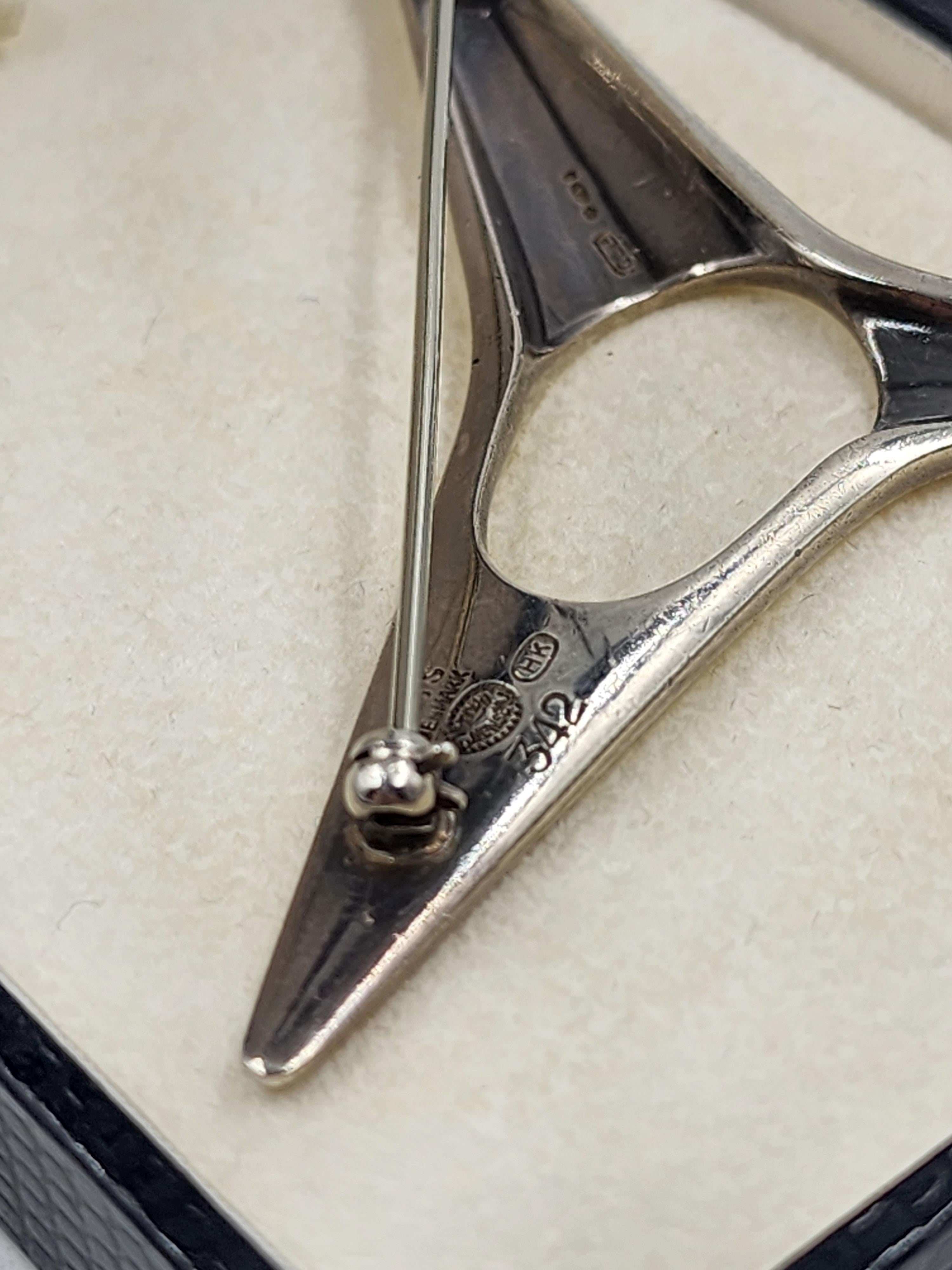 Hand-Crafted Brooch by Henning Koppel for Georg Jensen Denmark in sterling silver For Sale