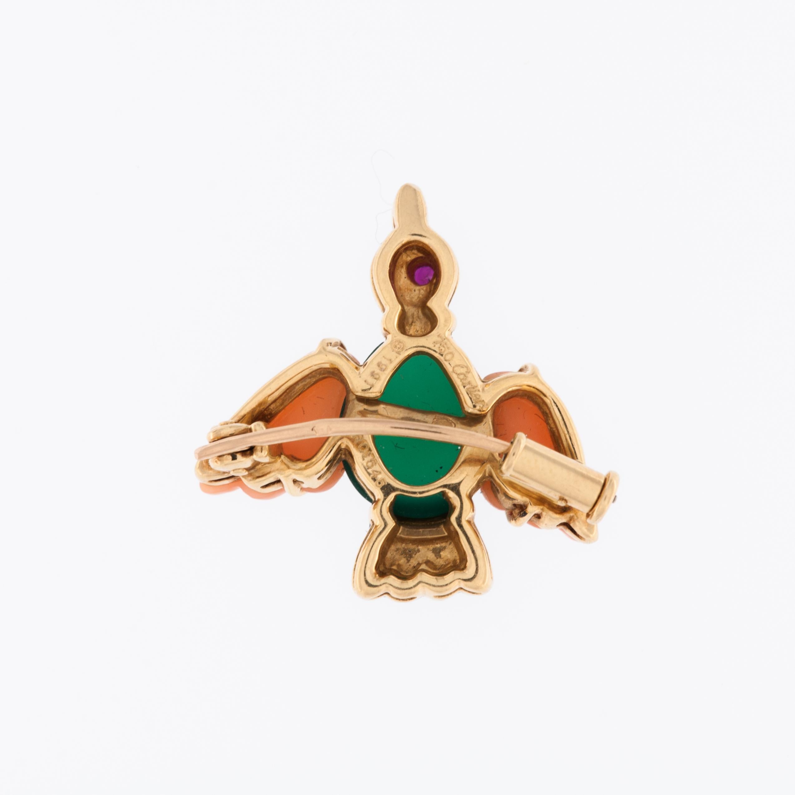 Mixed Cut Brooch CARTIER Bird, Yellow Gold, Rose Coral, Chrysoprase, Ruby, Blue Enamel For Sale