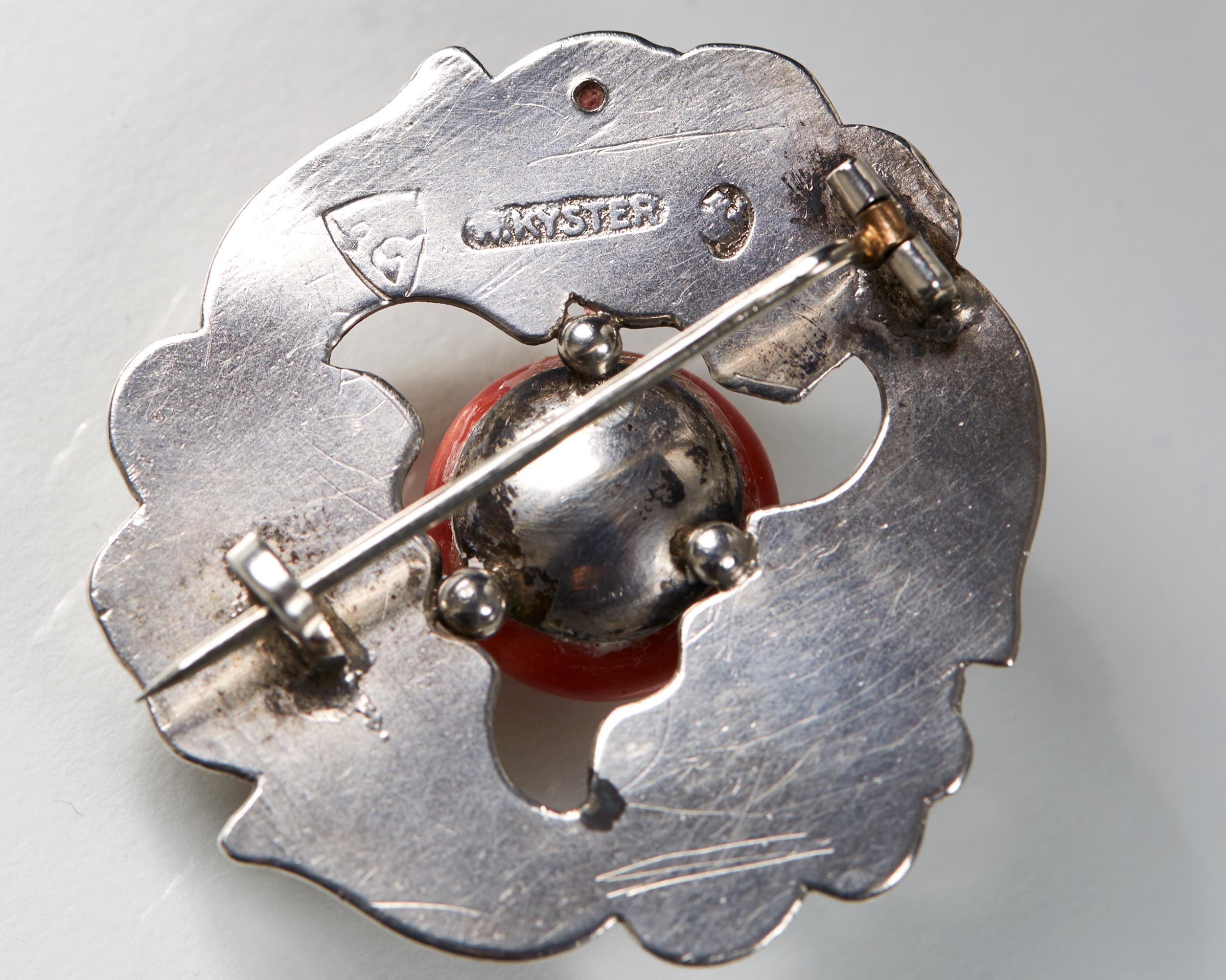 Brooch Designed by Thorvald Bindesböll for H. Kwaster, Denmark, circa 1900 In Good Condition For Sale In Stockholm, SE