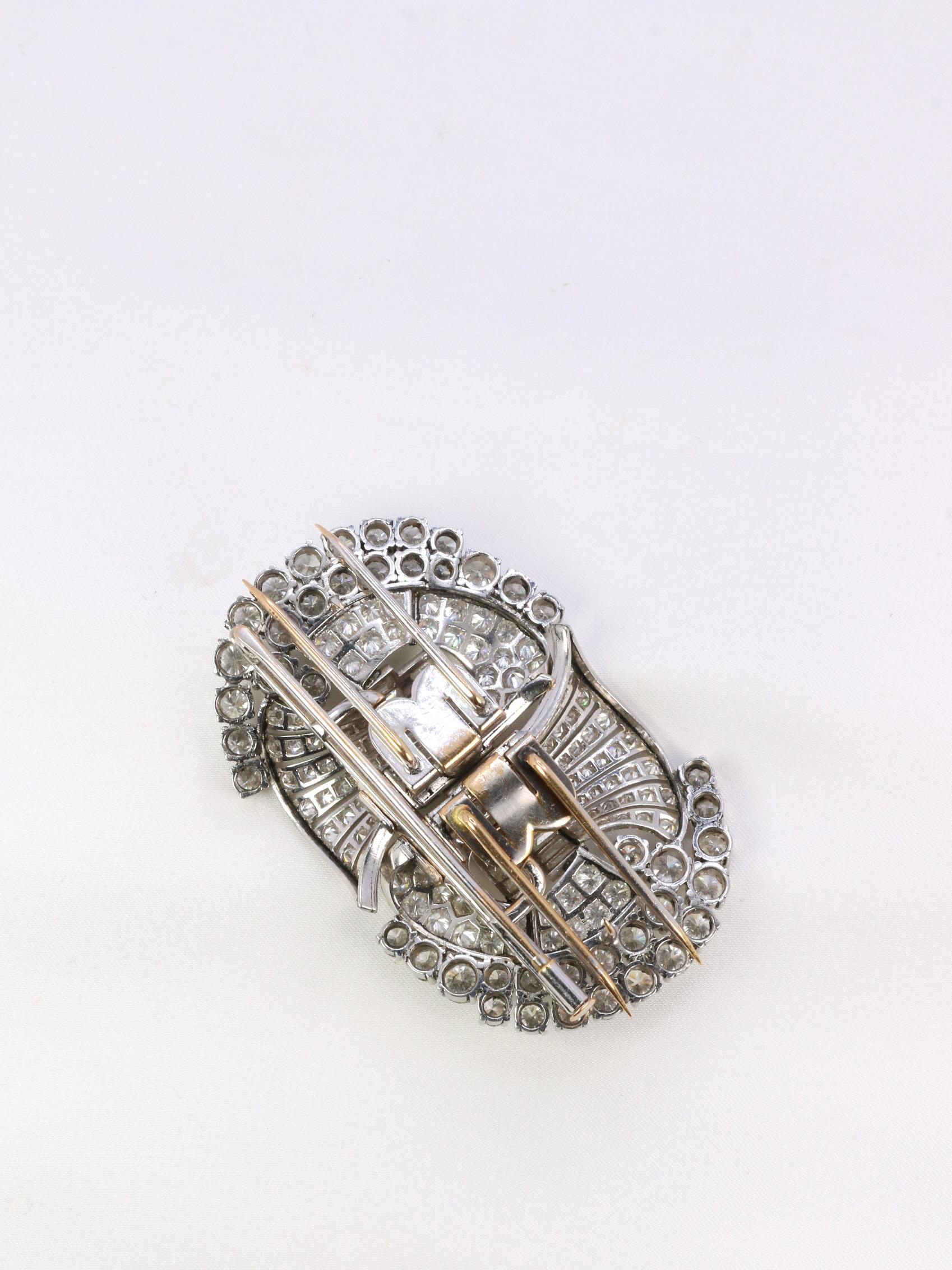 Women's or Men's Brooch Double clip in white gold and diamonds For Sale