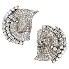 Vintage Brooch Double clip in white gold and diamonds