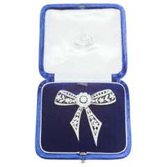 Antique Edwardian Bow Brooch, Lace Design in Platinum with Diamonds, English circa 1910