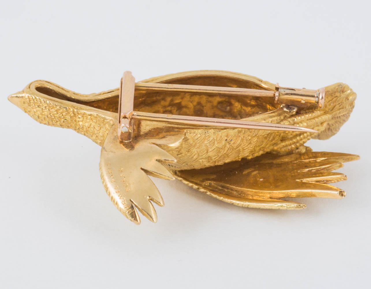 Women's Brooch Heavy Quality 18 Carat Gold Grouse in Flight Ruby Eye Hermes Paris