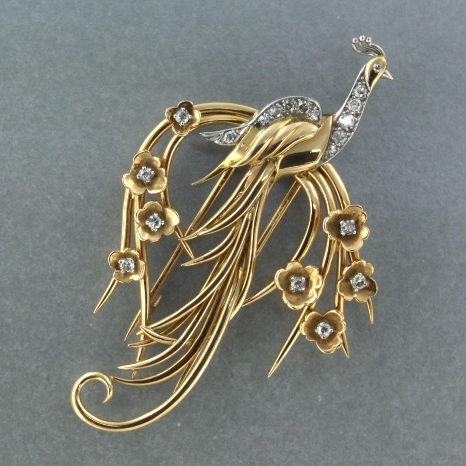 Retro Brooch in a shape of a peacock set with diamonds 18k bicolor gold For Sale