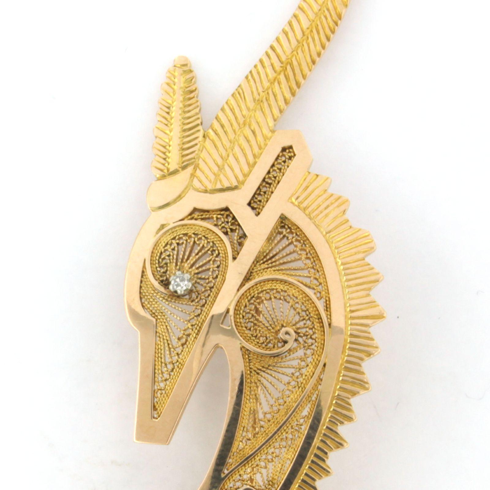 Brooch in the shape of a Trojan horse set with single cut diamond 18k pink gold In Excellent Condition For Sale In The Hague, ZH