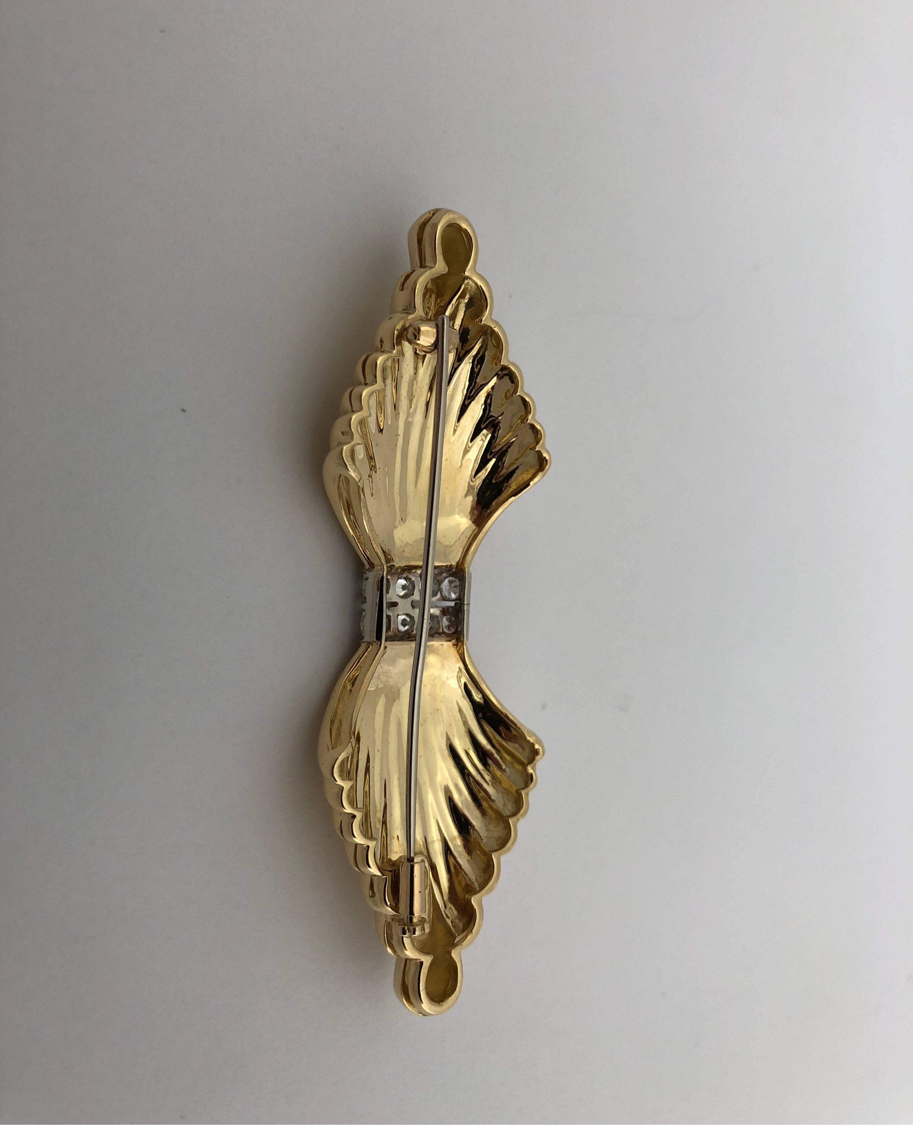 Brooch in Yellow Gold and White Diamonds In New Condition For Sale In Milano, Lombardia