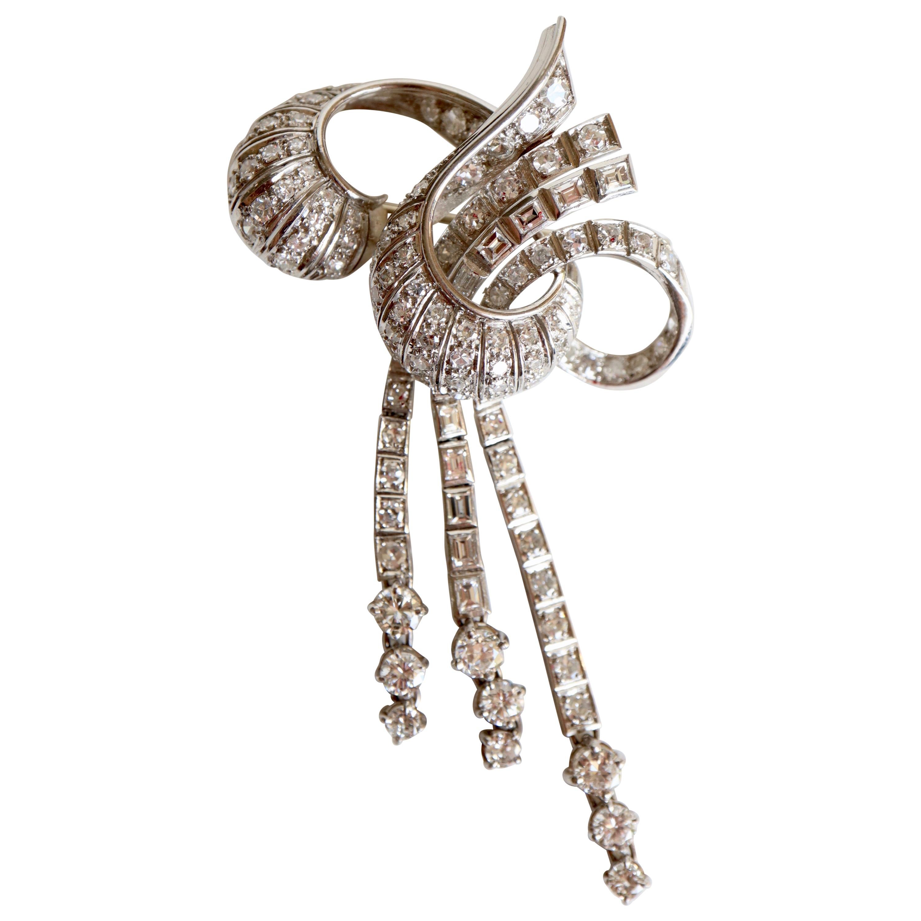Brooch 1940 in 18 Karat White Gold and 7 Carat of Diamonds For Sale