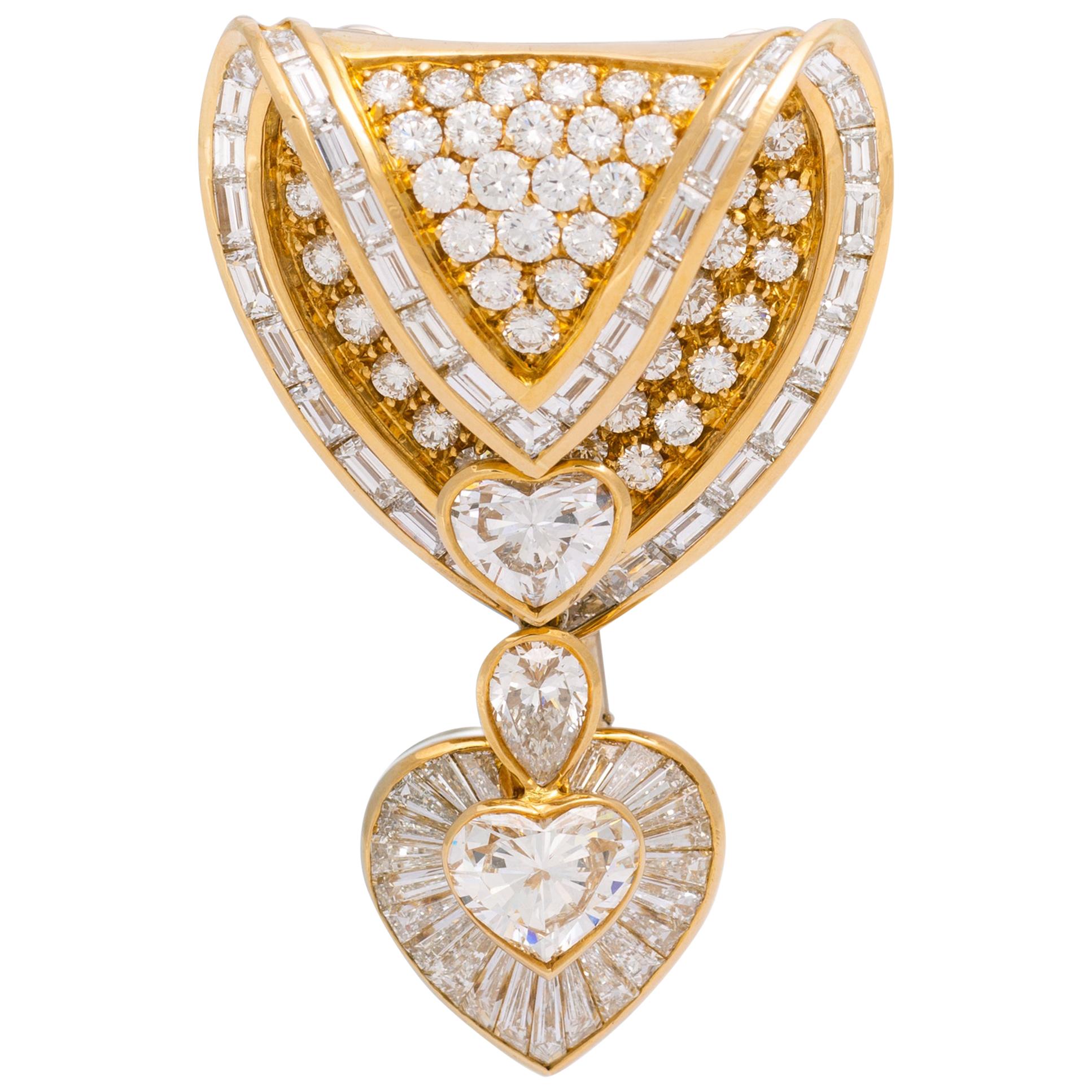 Brooch Pendant Heart Shape Diamond Yellow Gold For Sale