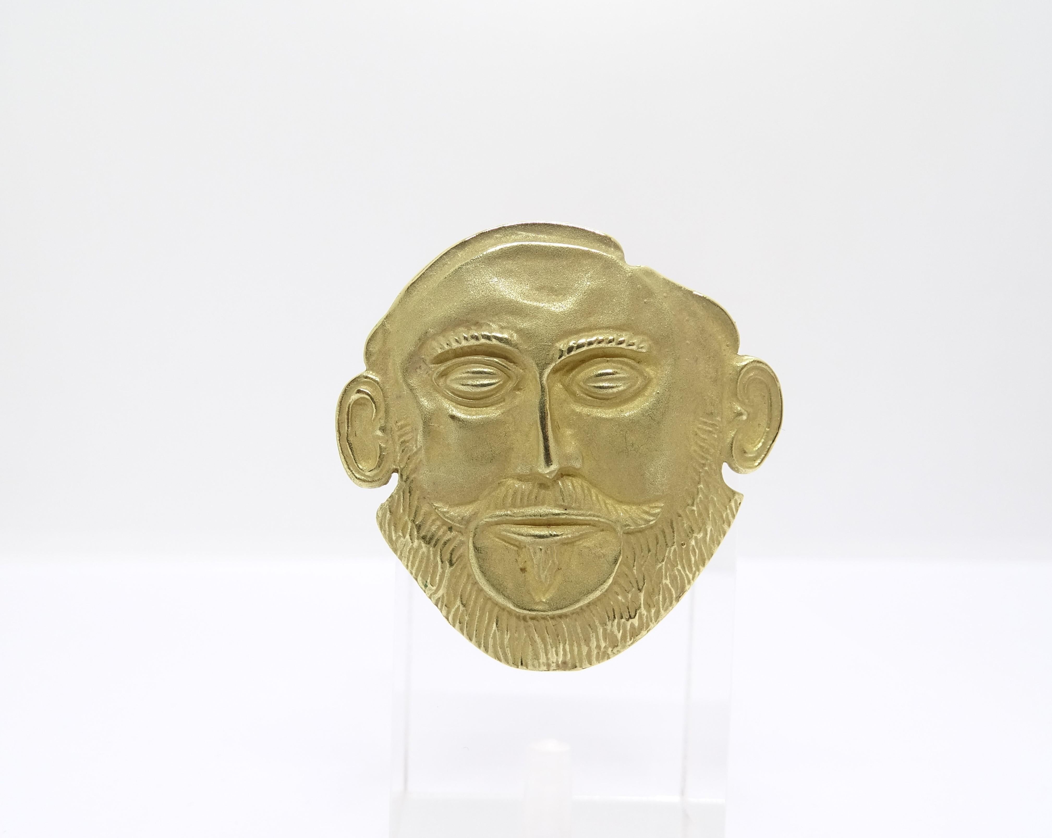 Broche/pendentif Masque d'Agamemnon, or 18 carats, années 90 en vente 2