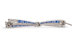 Art Deco Bow Brooch Diamonds & Ceylon Sapphires in Platinum, English circa 1920