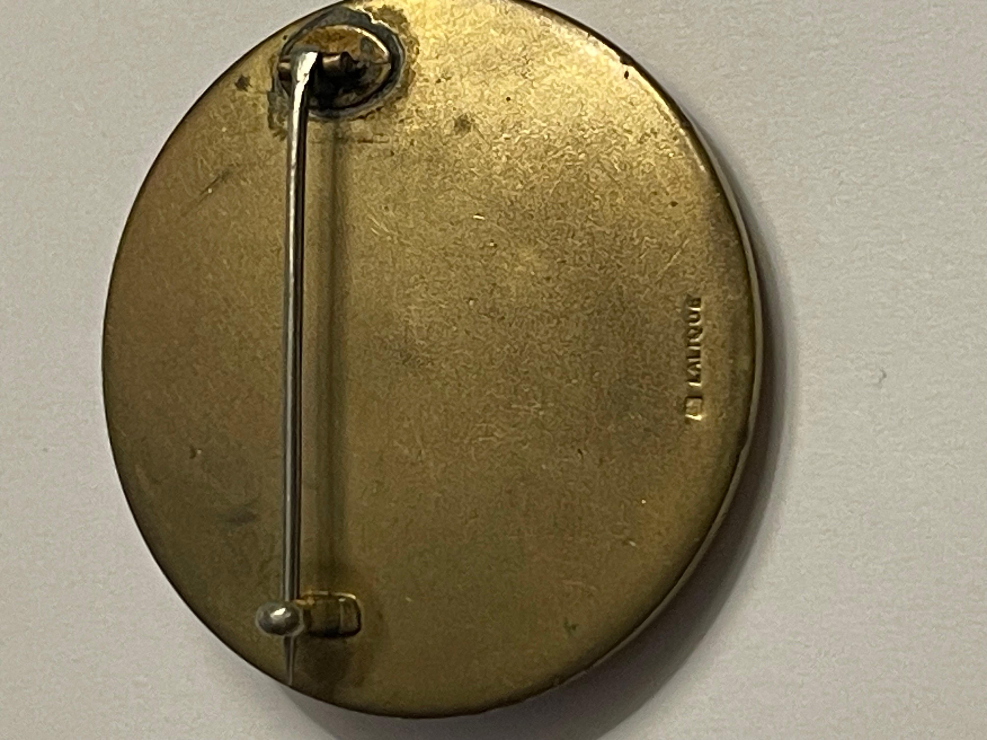 Broche René Lalique Año 1912 Deux Figurines et Masque Clinquant Orange firmado en Bueno estado para la venta en SAINT-OUEN-SUR-SEINE, FR