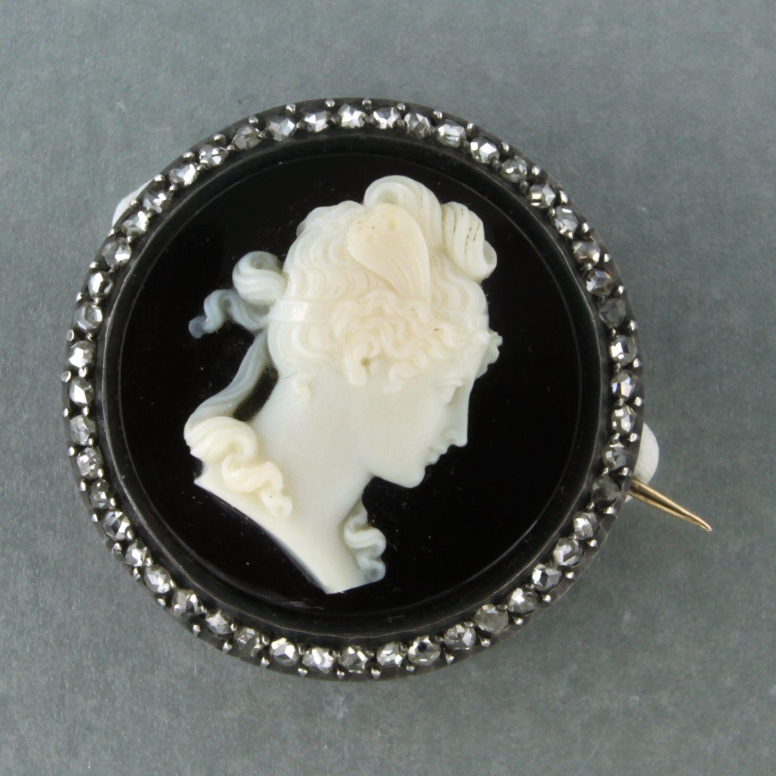Brooch set with cameo and diamonds 18k yellow gold and silver For Sale 1