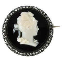 Antique Brooch set with cameo and diamonds 18k yellow gold and silver